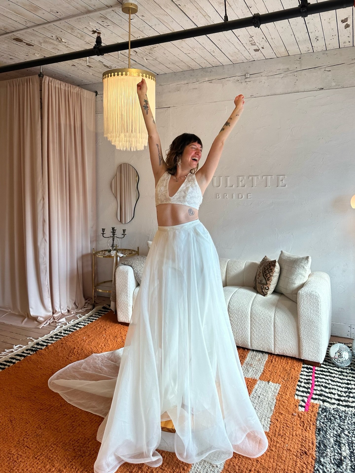 Rachel top + Kenza pant + Rosie overskirt = your DREAM wedding day look🪩💕 If you are debating on wearing pants or a skirt for the day of, don&rsquo;t worry just book an appointment with us! 🌼🥂
.
.
.
.
.

weddingdress&nbsp;wedding&nbsp;bride&nbsp;
