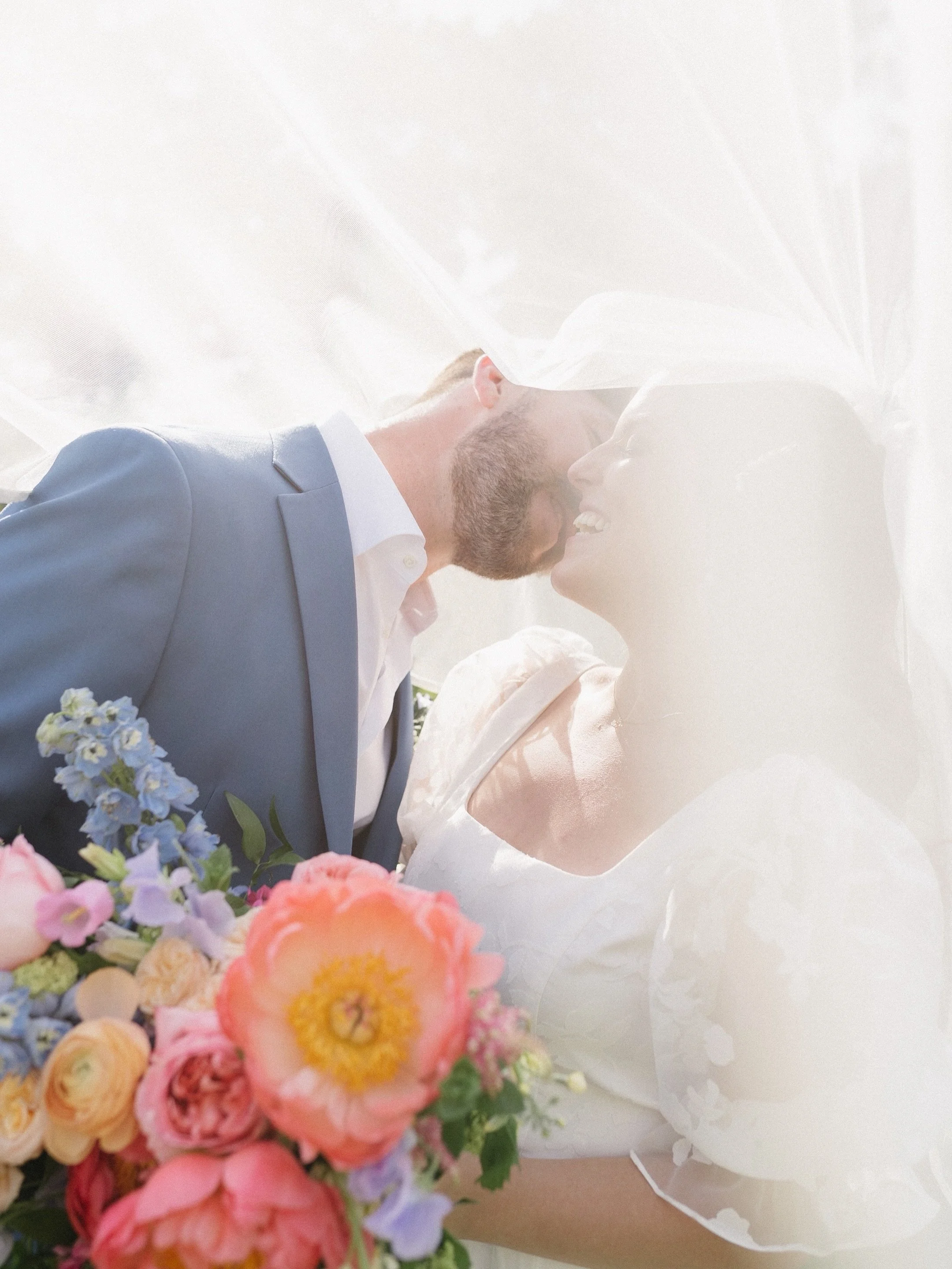 K I M | #realloulettebride 💐✨

Kim said yes to the Alyse gown and made it fully her own with those dreamy bespoke puff sleeves ☁️ Shoutout to @thefrockbridal for bringing this look to life with us. We&rsquo;ll never get over a bride who adds a littl