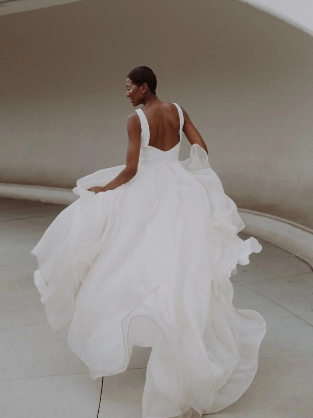 ✨JORDAN✨

Jordan is for the grown-up princess in all of us. With layers of silk organza contrasted by a sharp square neckline, Jordan is playful and feminine, modern and minimal all in one. Jordan may be fun and frivolous with a super long, cascading