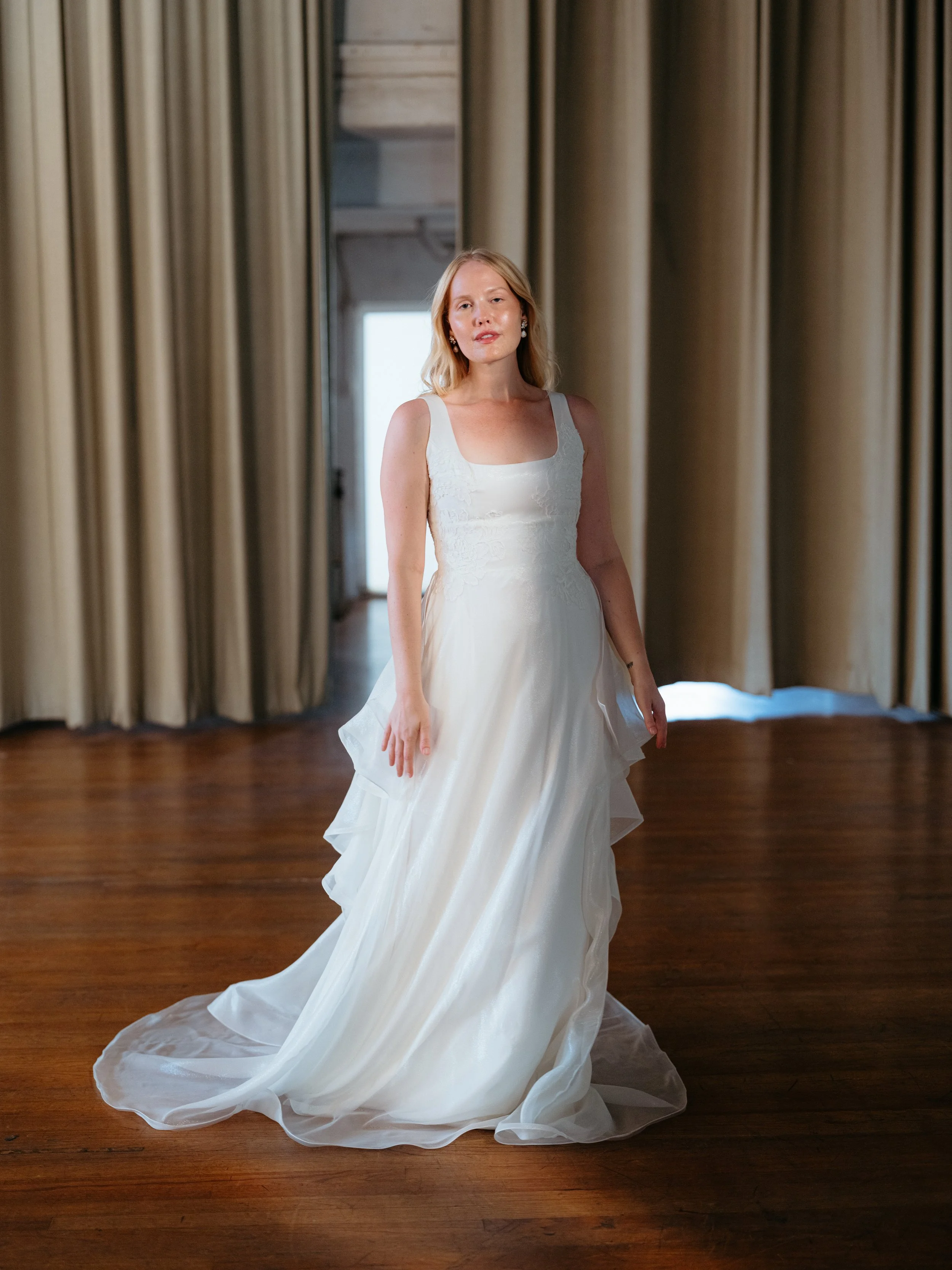 silk organza bridesmaid dresses Elegant Dusty Blue Silk Organza Wedding Dress  Modern Princess Gown With  Pleated Corset (0174)