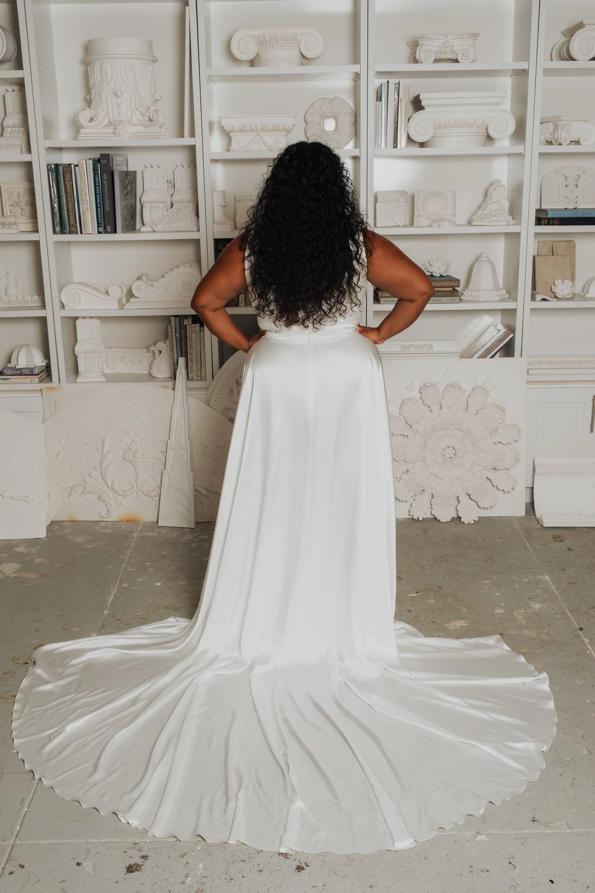 backless mermaid wedding dress with sleeves Mermaid Round Collar Long Sleeves Backless Floor Length Charmeuse Applique Wedding Dress main image 1