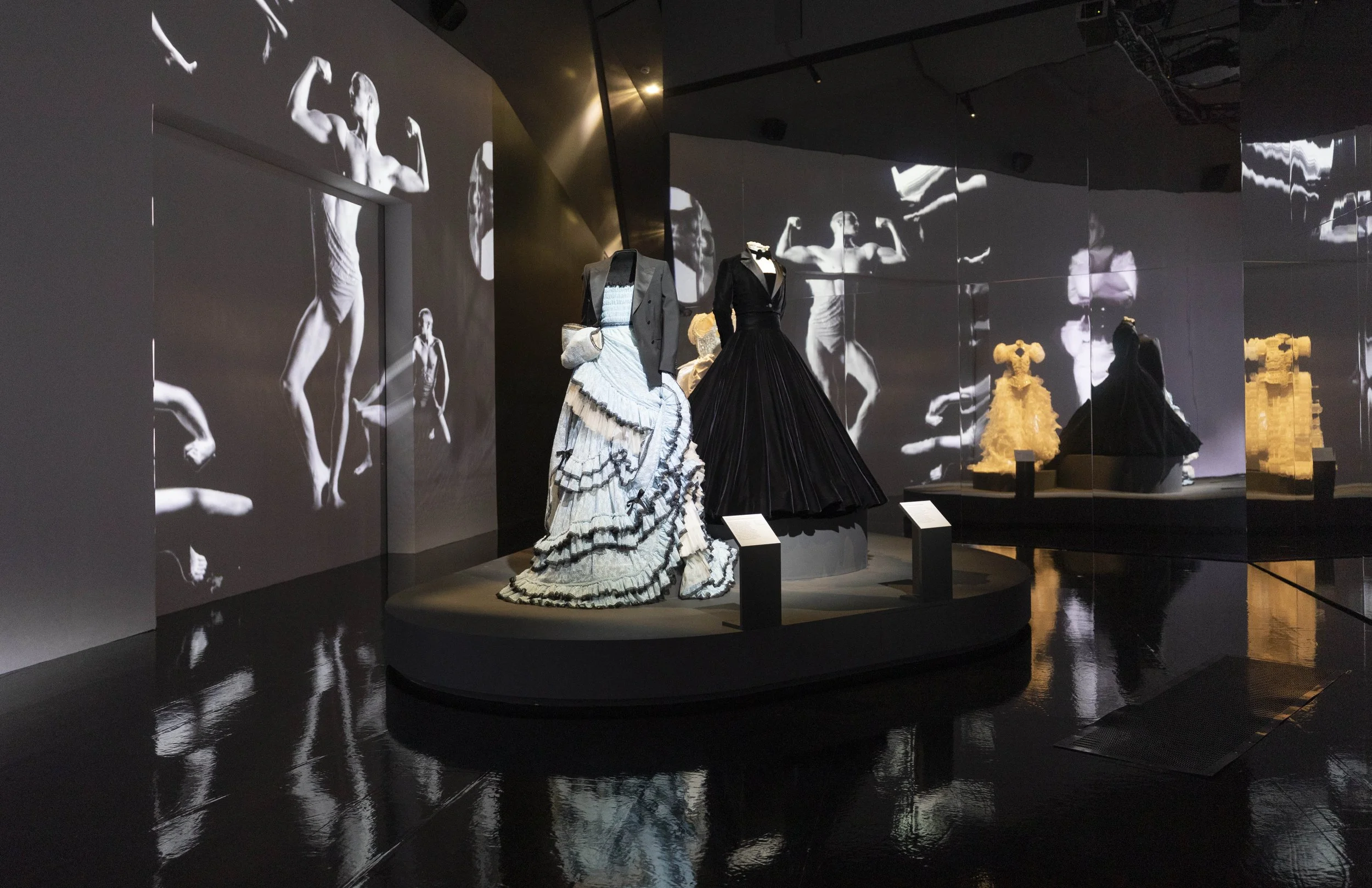 Installation view, finale of Fashioning Masculinities at V&A (c) Victoria and Albert Museum, London.jpg