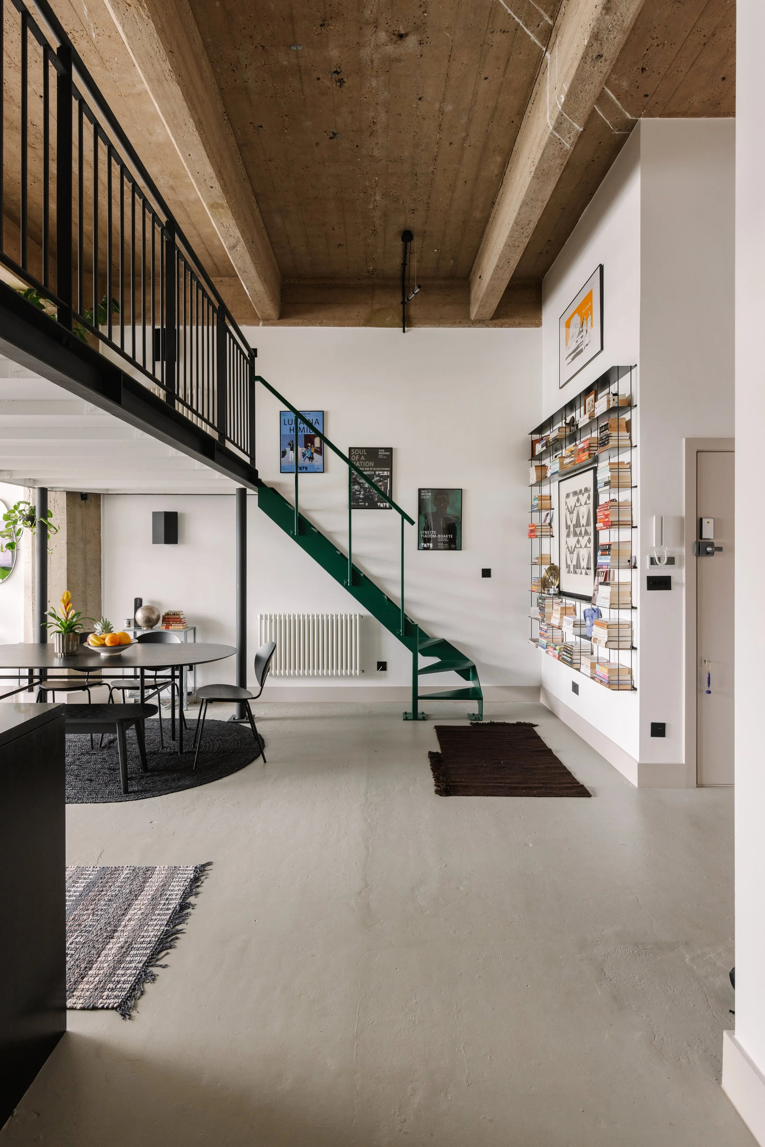 Héloïse Pérignon - London Fields - Rebecca Hope Photography-5.jpg