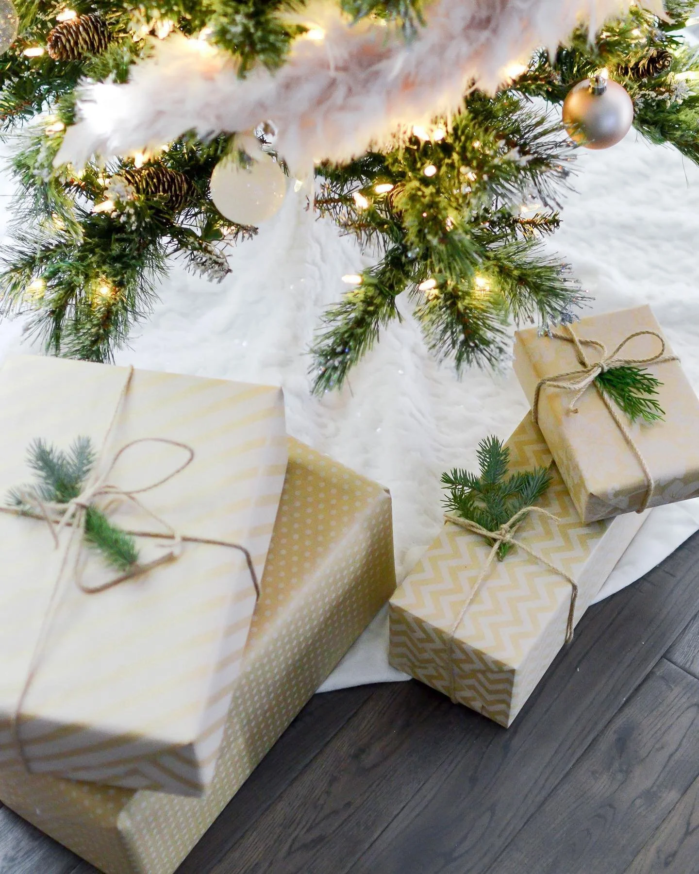 We'd like to take this time to wish all of our valued patients a joyous and safe holiday season. 🎄✨ May the New Year bring you health, happiness, and prosperity! Thank you for trusting our team for your dental care needs! 

Our clinic will be closed