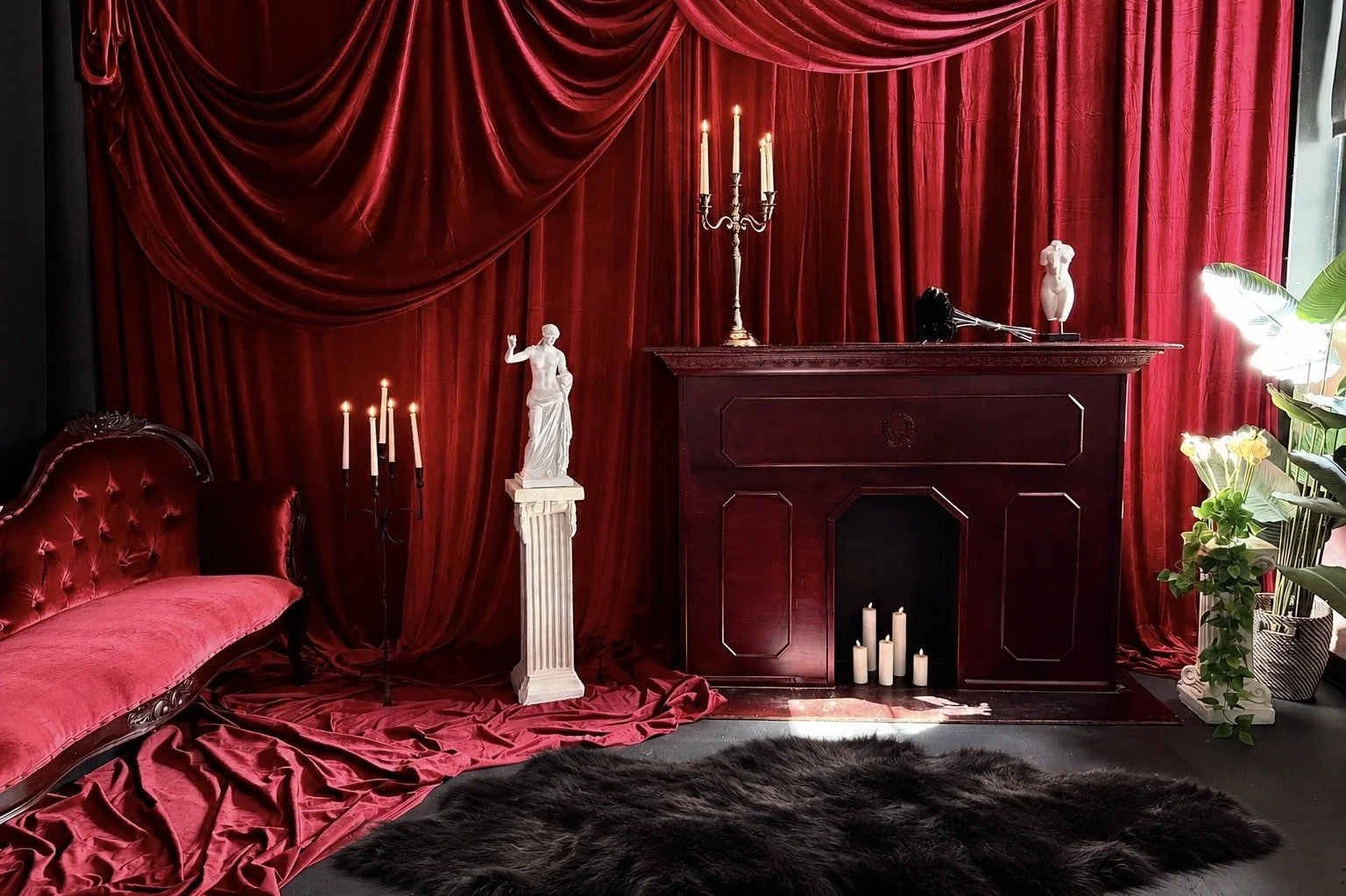 vixen-society-studio-set-red.jpg