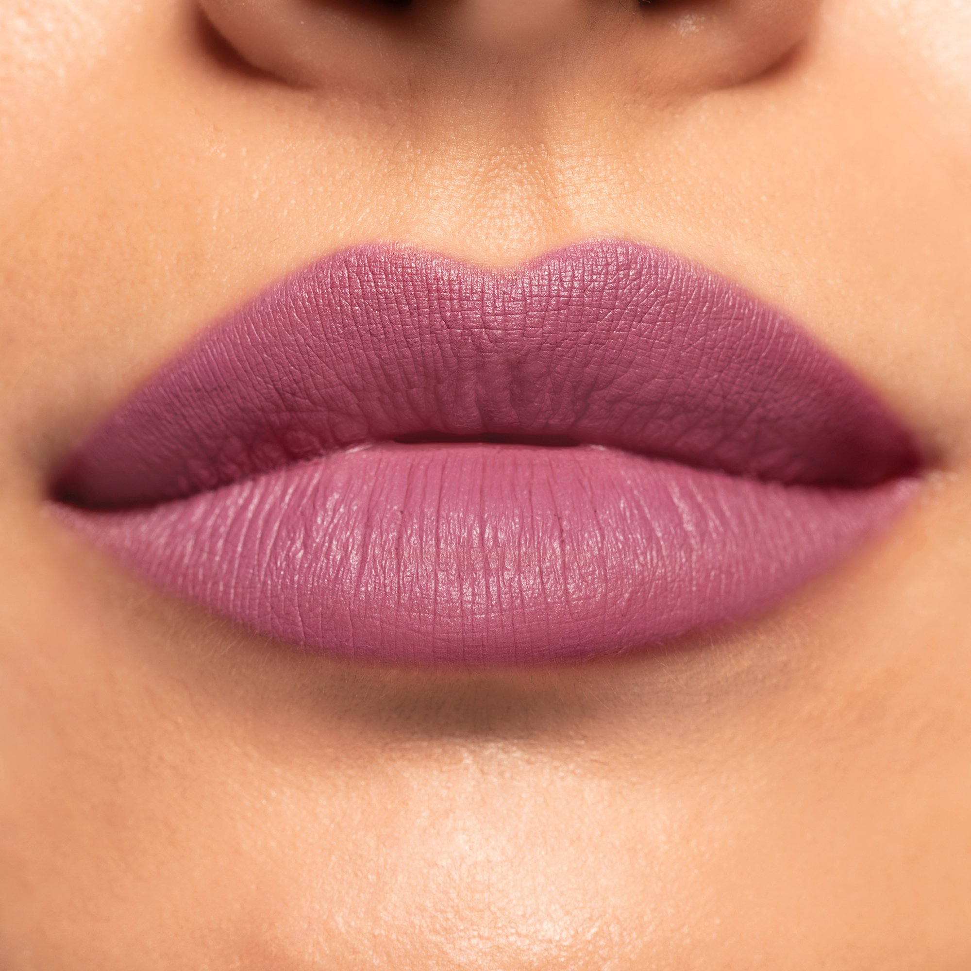 looks-hydramatte-makeitmauve-medium.jpg