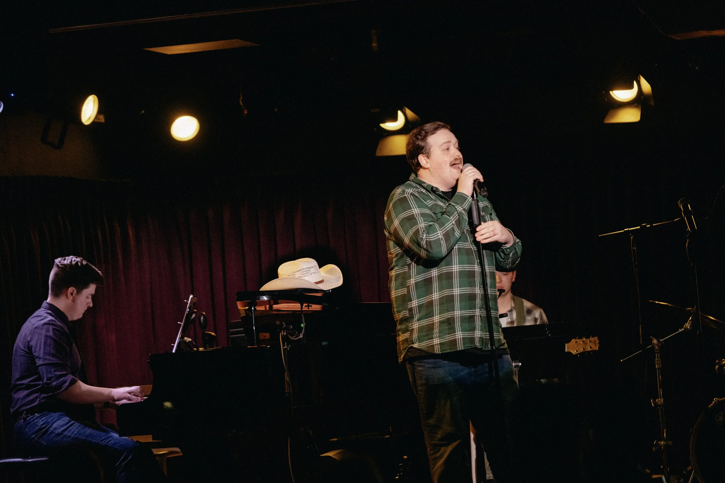 BallinStudiosCountryCabaret_AndyHenderson-38 (1).jpg