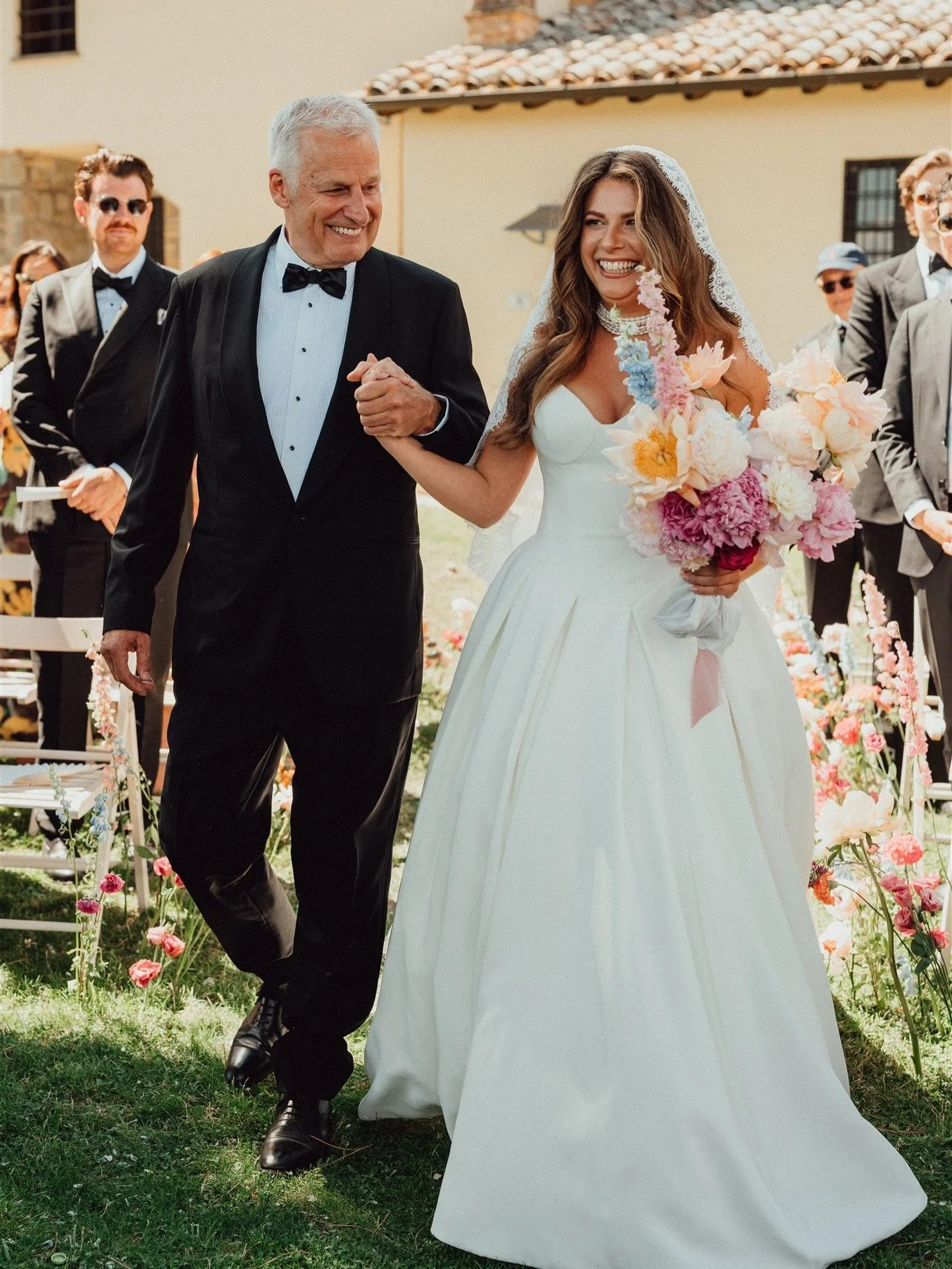 More weddings in Italy please universe 🙏 🇮🇹 this incredible day at @casabruciata 

Photography &amp; video: @emilystevephoto 
Venue: @casabruciata 
Hair &amp; makeup: @makeupitalybyjulia 
Flowers: @luisagervasi_floralevents