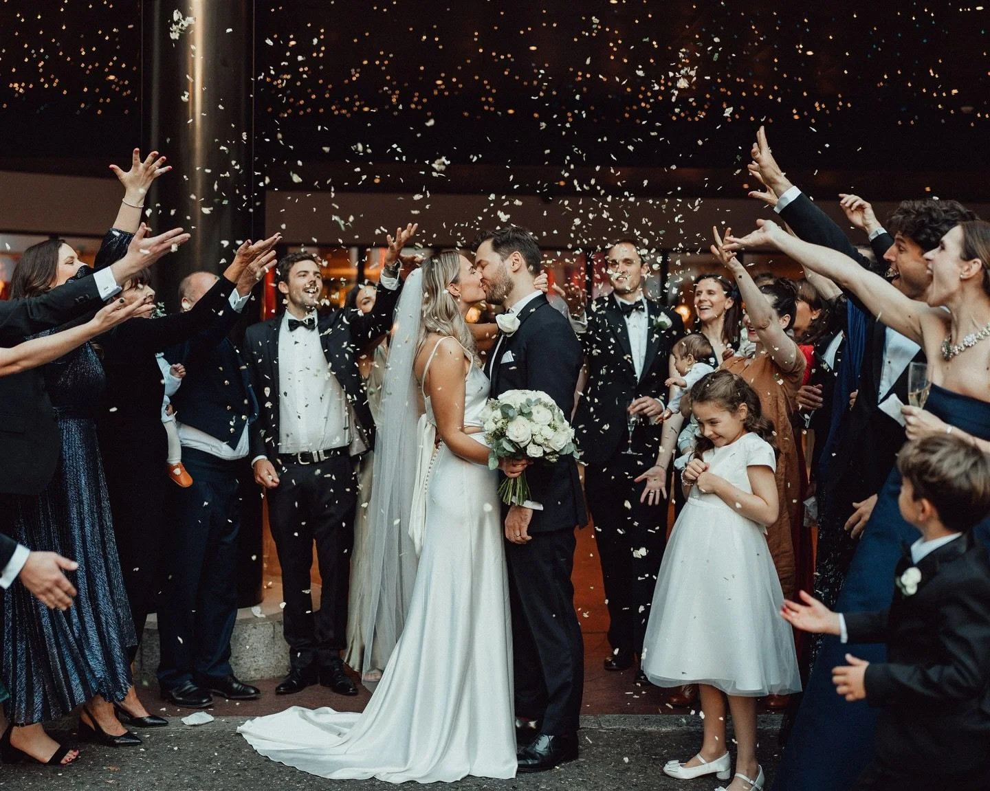 London wedding scenes 

Photography: @emilystevephoto 
Venue: @firmdale_hotels 
Hair &amp; makeup: @abridaledit 
Florist: @bloomsburyflowerslondon 
Cake: @fiennesbakery 
Dress: @theownstudio 
Suit: @cadandthedandy 
Rings: @77diamonds 
Jewellery: @lil