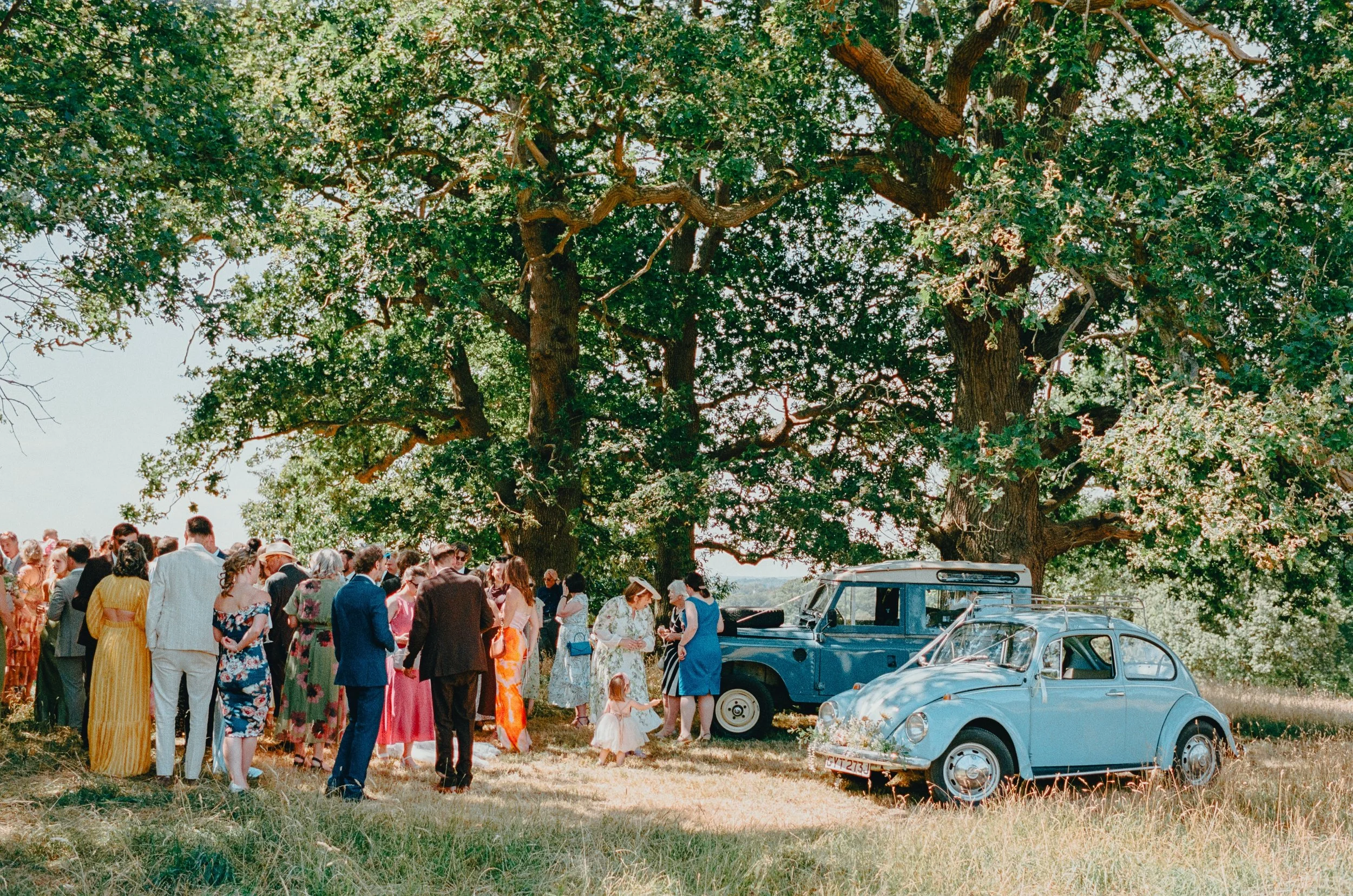 35mm garden wedding scene 🍃