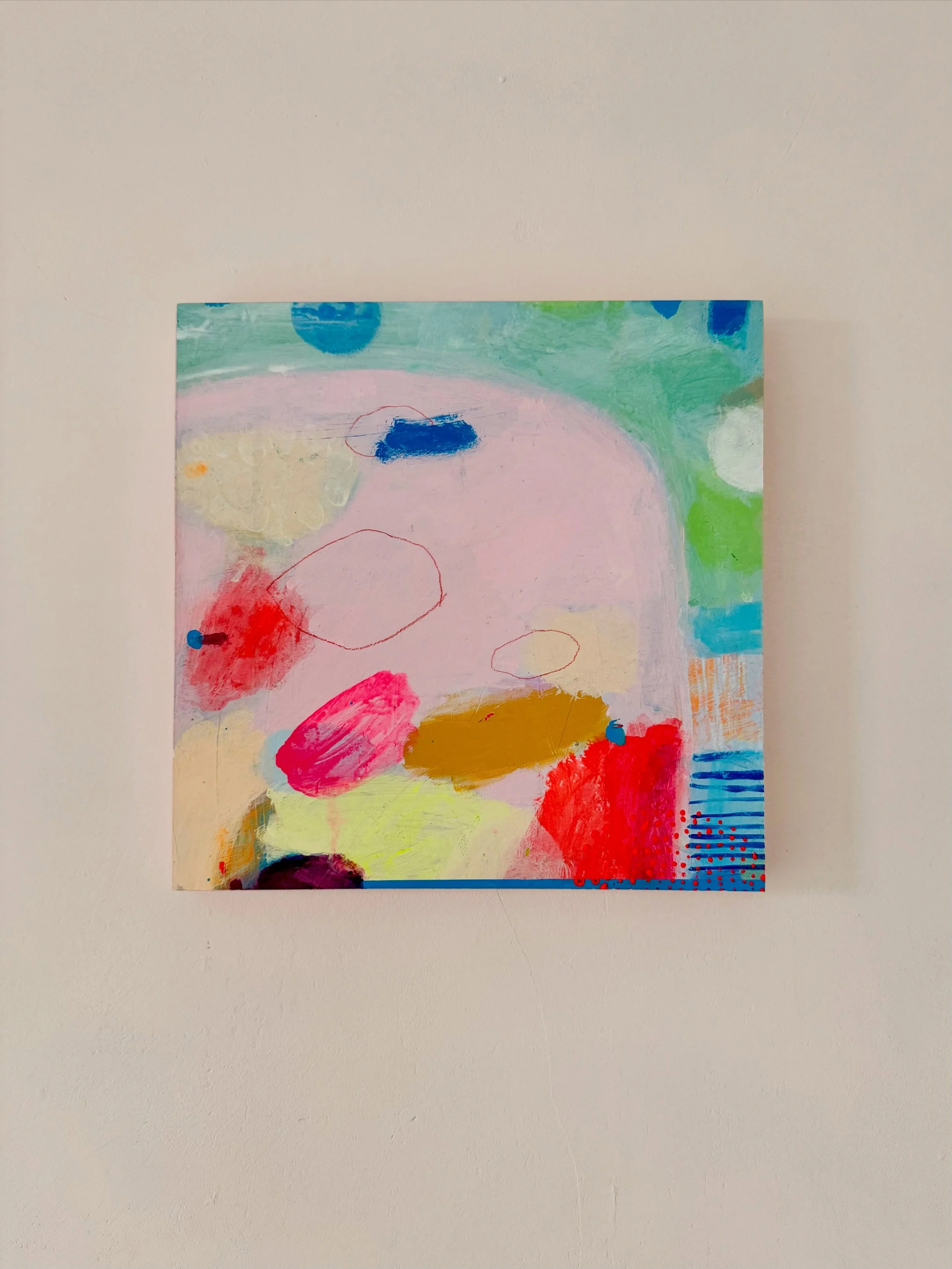 P I N K  O N  P I N K ~ I love this painting and it&rsquo;s a keeper. It&rsquo;s hanging in my hallway on a pale warm pink wall and looks lush. I don&rsquo;t get tired looking at it, just as I never get tired of the colour pink 💗 It&rsquo;s 10x10inc