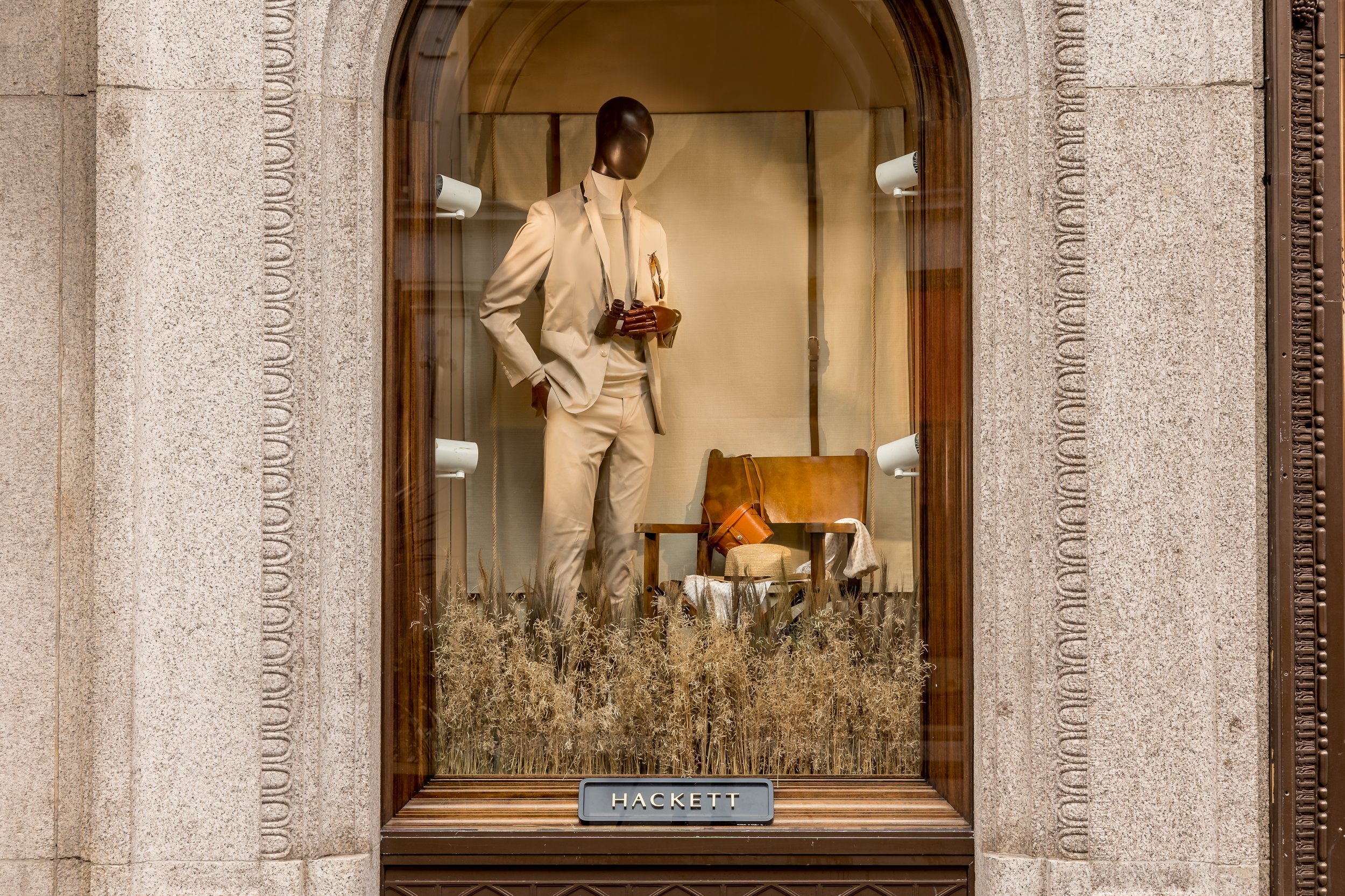 Hackett_RegentSt-4000px-282A7230.jpg