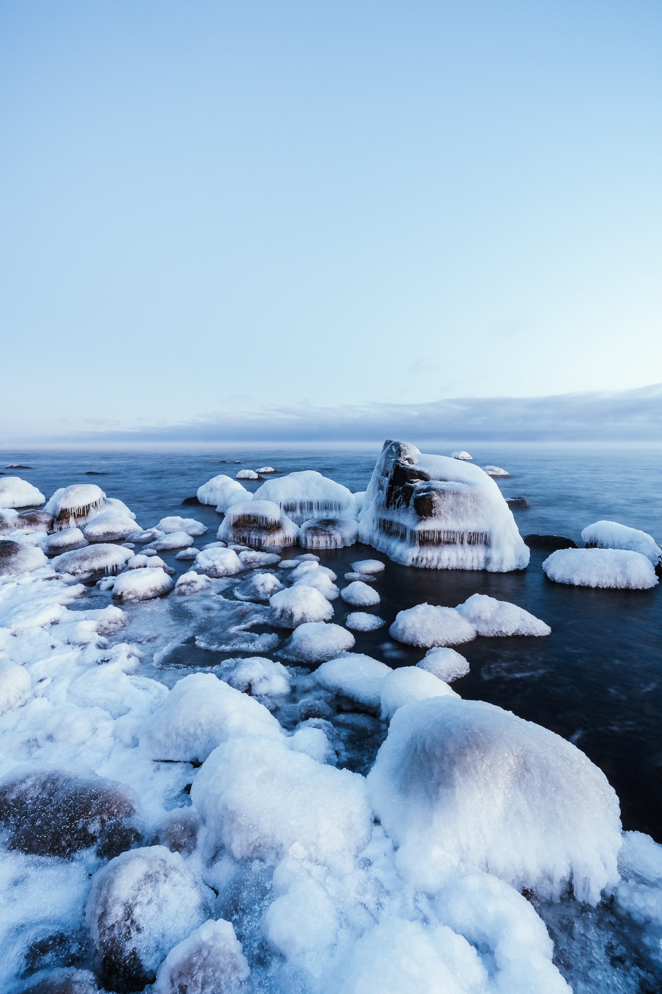 Icy scenery from Finnish archipleago in Porvoo Emäsalo_Super cold day and frozen rocks©Sami Laitinen.jpg