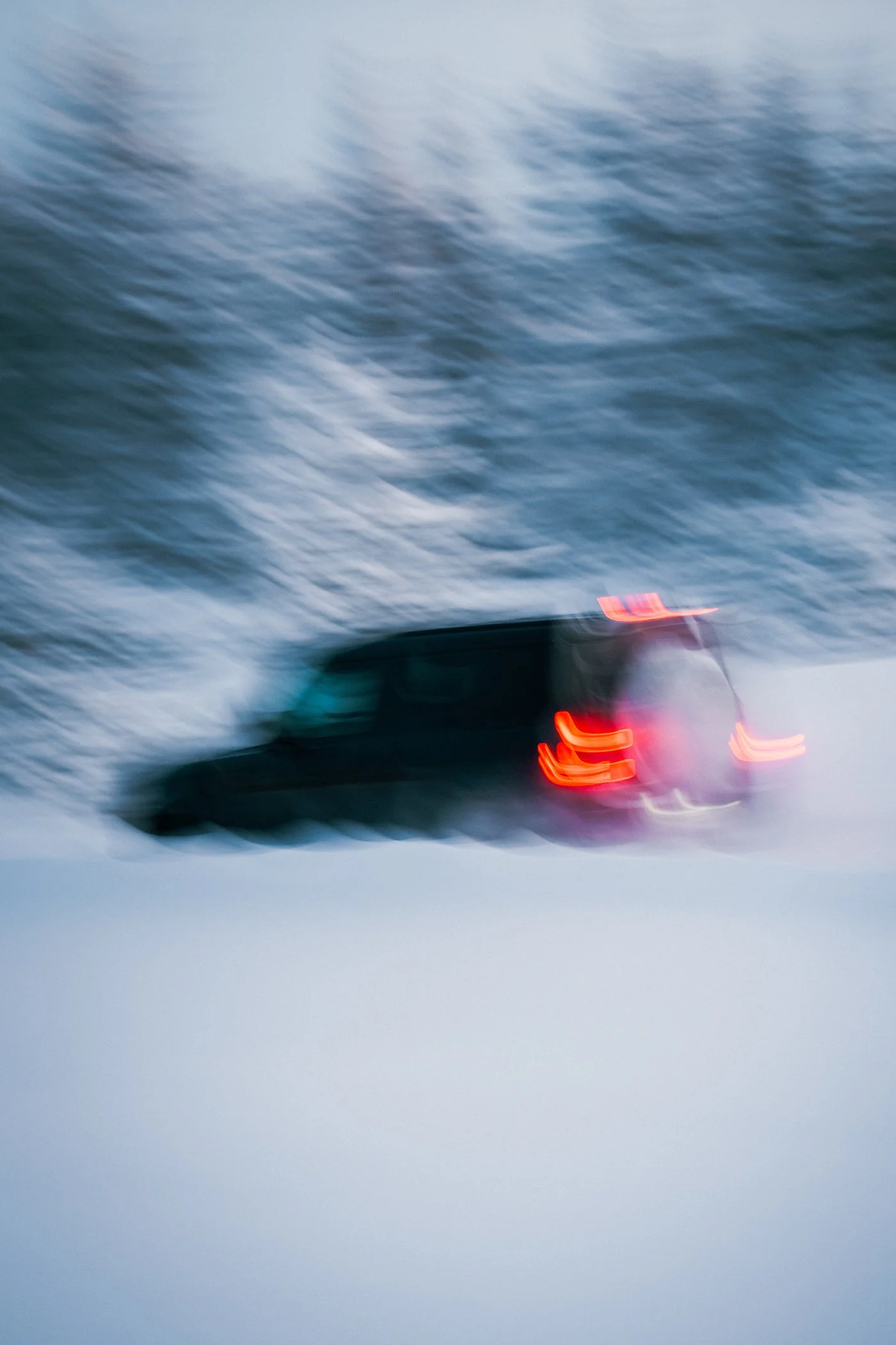 Car-Defender-Land Rover-Rally-Snow-Drifting-Finland-Lapland-Lappi-Levi©Sami Laitinen.jpg