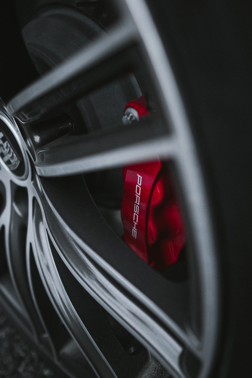 Porsche_Panamera_4S_Brembo_Brkae bads_Turku_Finland_Sports Car_Sami Laitinen_6.jpg