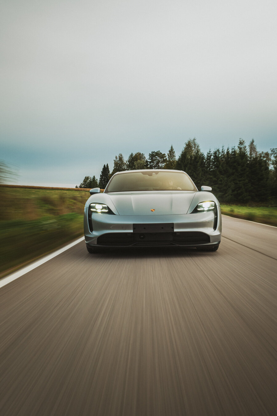Porsche_Taycan_4S_Sports Car_Electric Car_Finland_Dolomite Silver_Sami Laitinen_7.jpg
