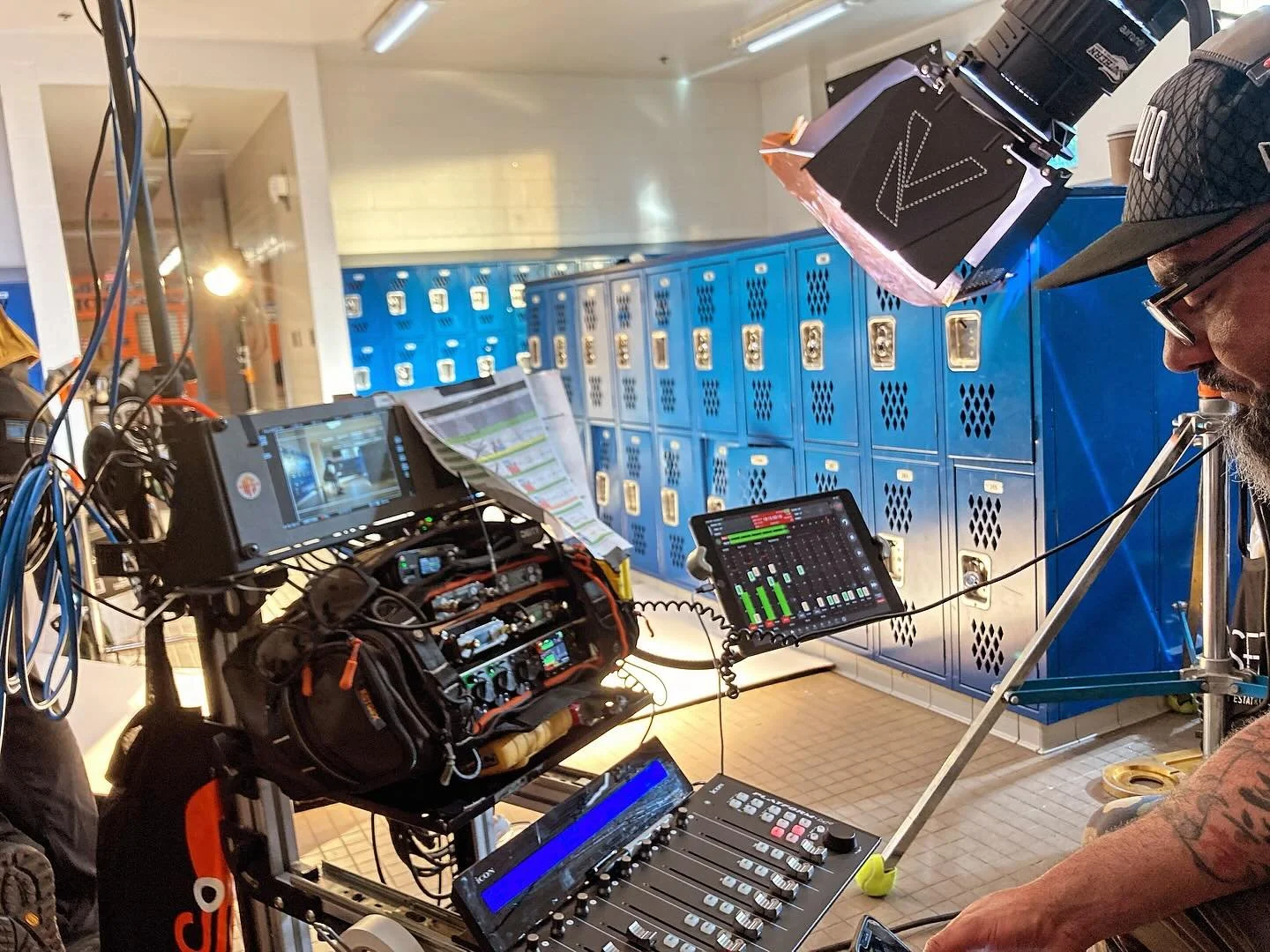 #highfivesound #lectrosonics #lectrosonicssrc #lectrosonicswireless #sounddevices #productionsound #productionsoundmixer #commercial #locationsoundmixers #soundies #soundmixer #notabuttonpusher #audiodepartment #audioengineer #productionsoundcart #so