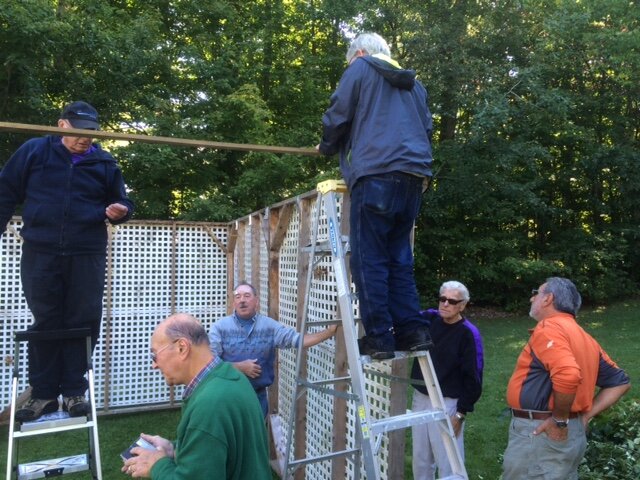 Sukkah building