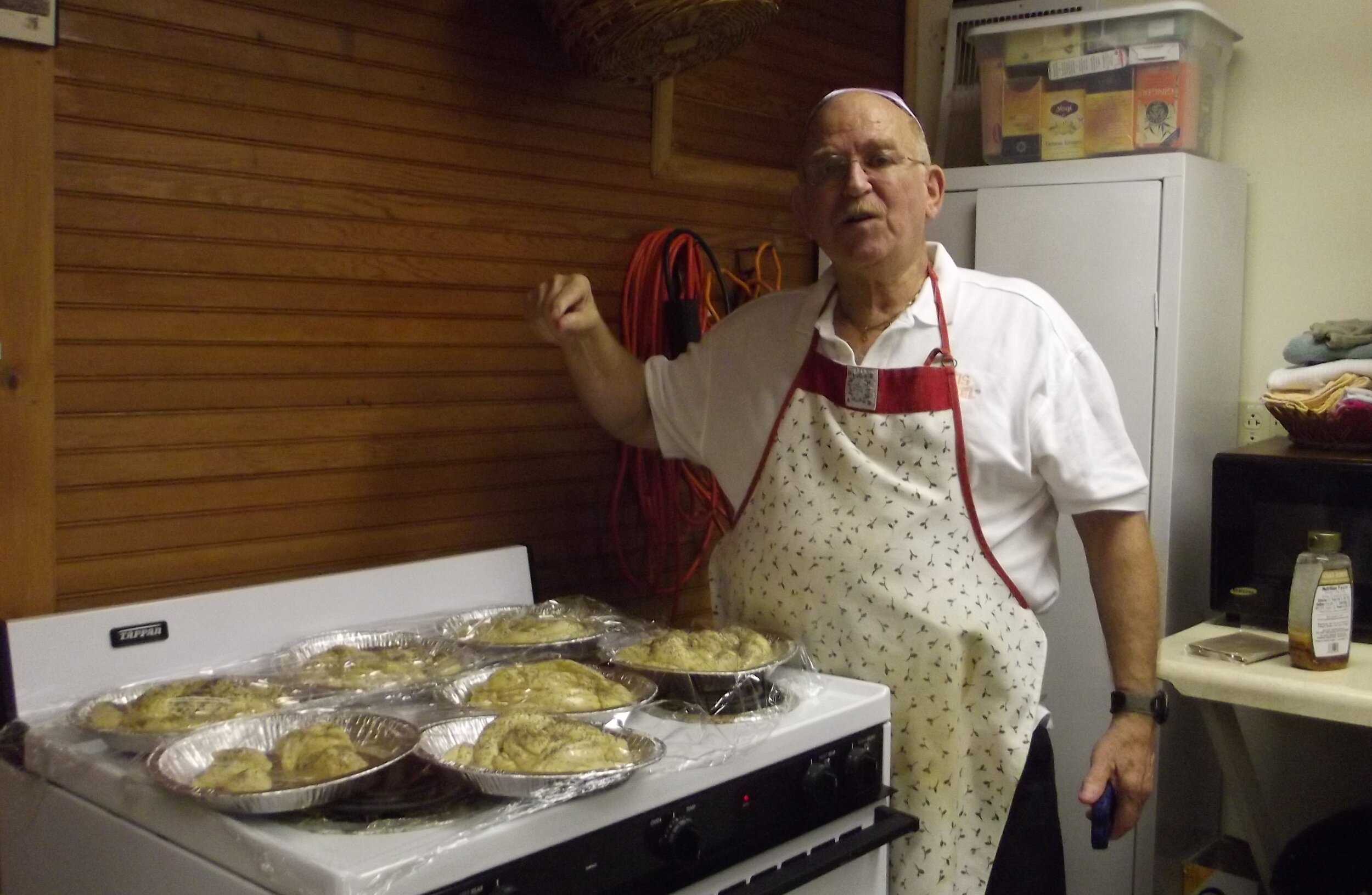 Challah baking with Carl Worman