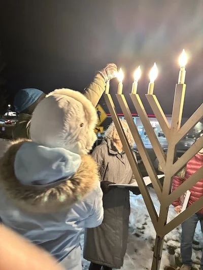 Martin chanukah 2025 night 5 -3.jpeg