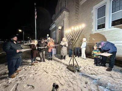 Martin chanukah 2025 night 7-3.jpeg