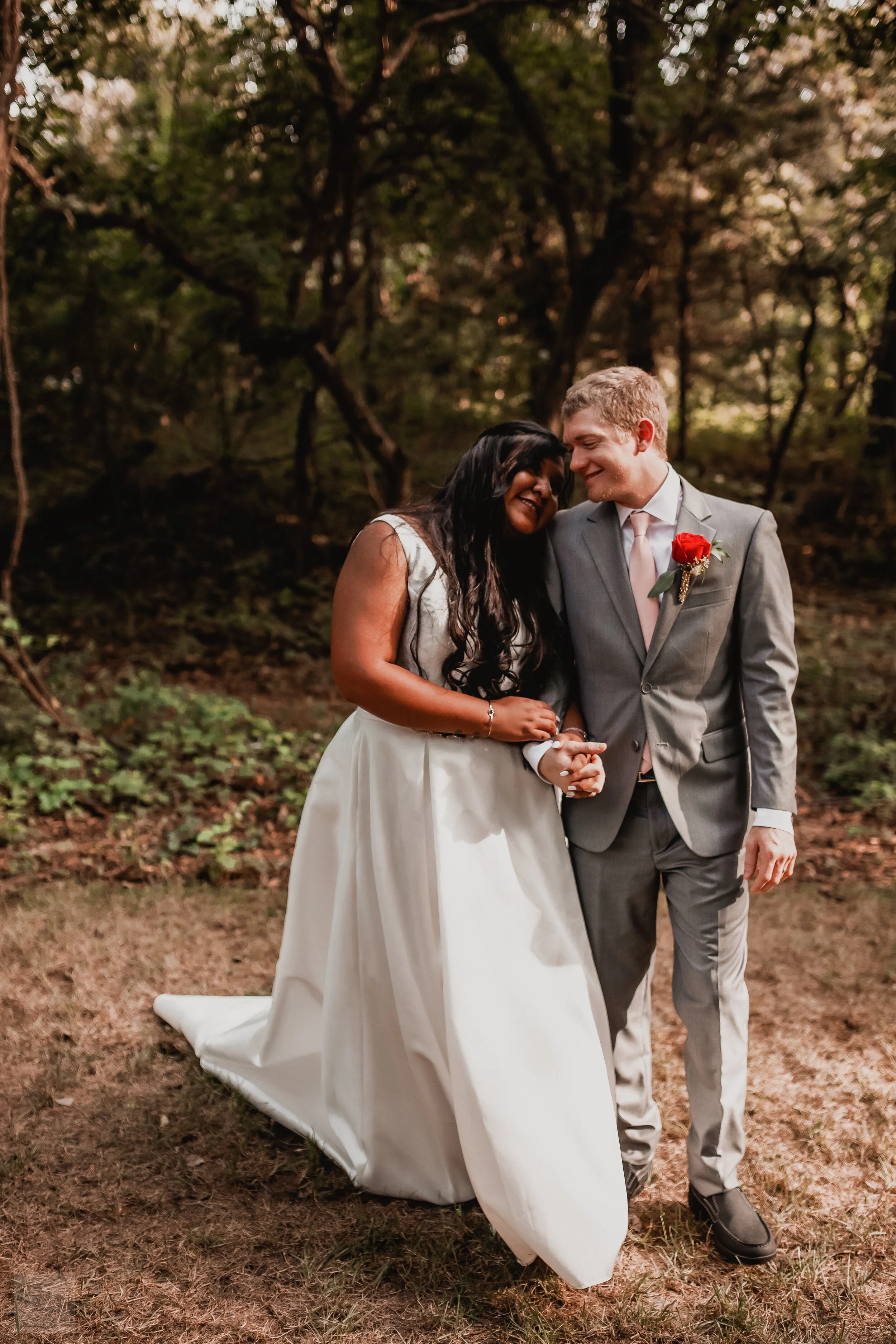 Barnett-Wedding-near-Guthrie-Oklahoma-at-Merrick-Hollow-Wedding-Venue-in-the-Summer-by-Well-of-Joy-Photo-33.jpg