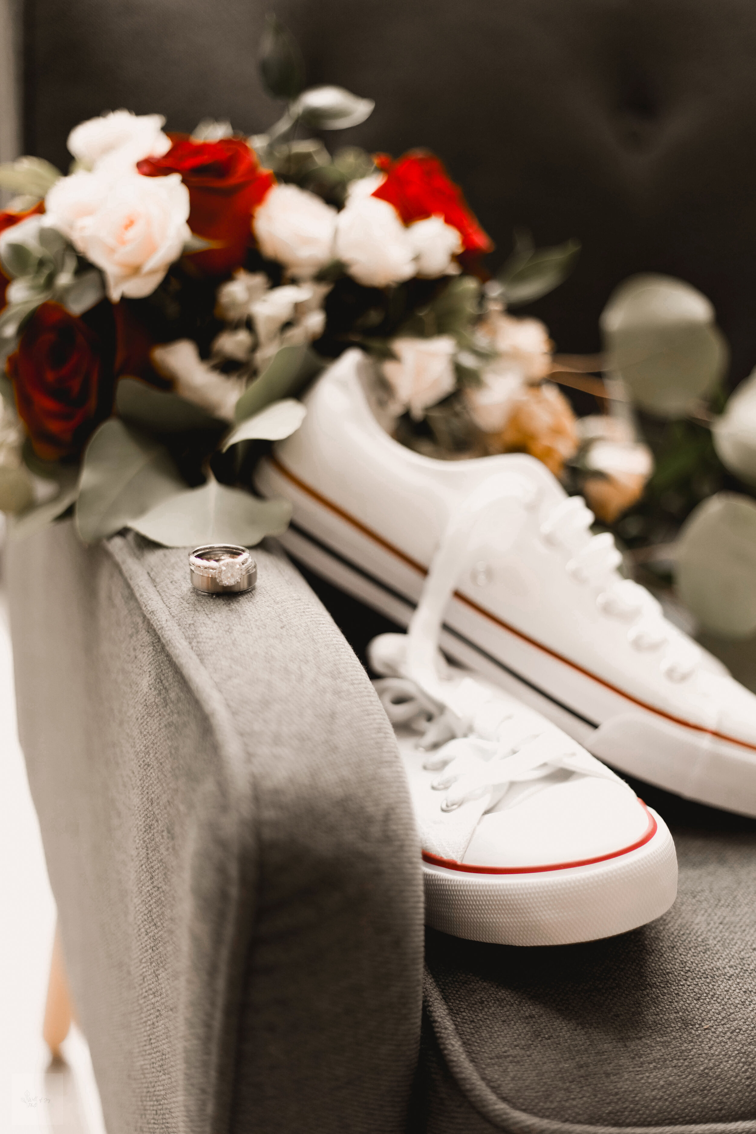 Barnett-Wedding-near-Guthrie-Oklahoma-at-Merrick-Hollow-Wedding-Venue-in-the-Summer-by-Well-of-Joy-Photo-4.jpg