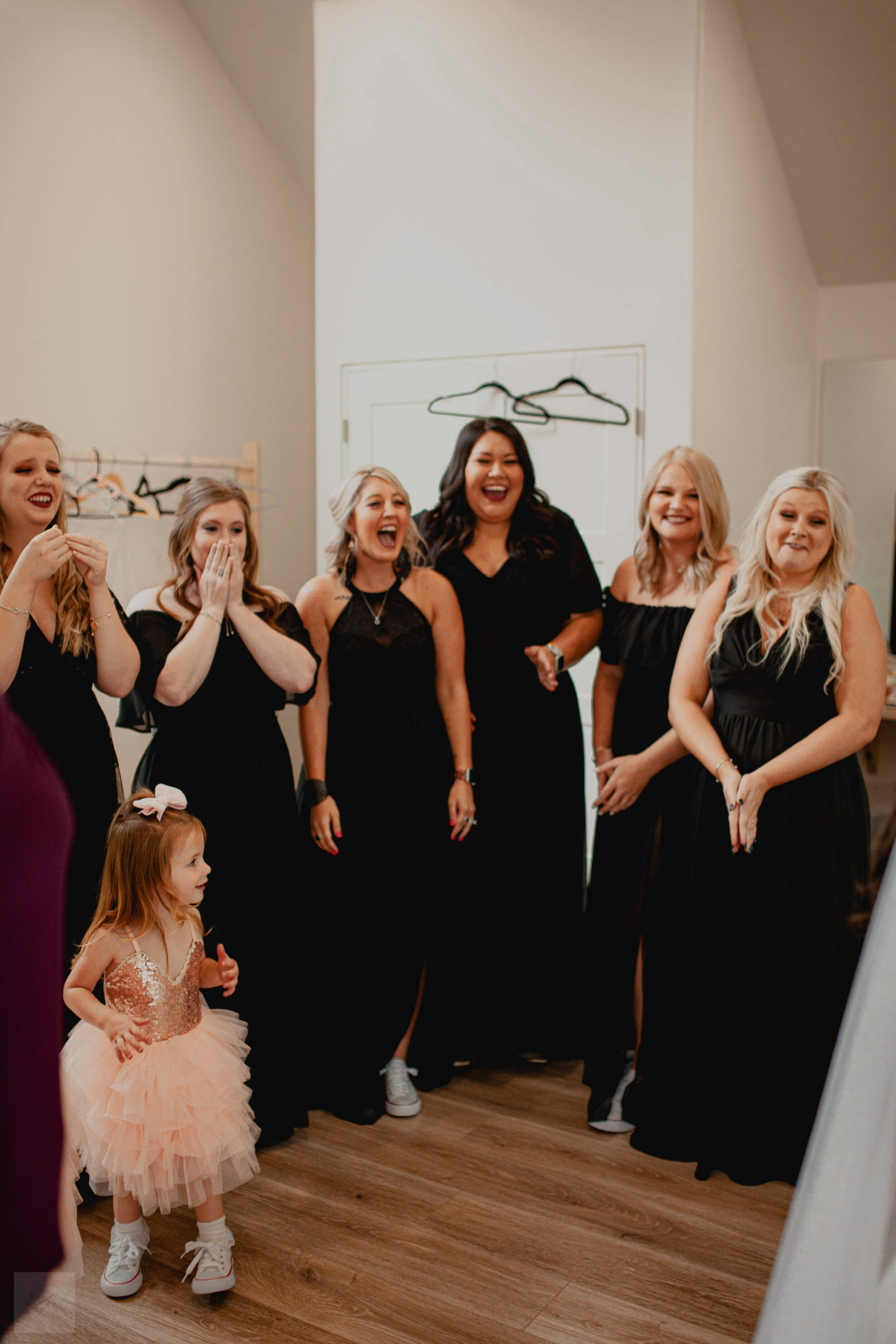 Barnett-Wedding-near-Guthrie-Oklahoma-at-Merrick-Hollow-Wedding-Venue-in-the-Summer-by-Well-of-Joy-Photo-9.jpg