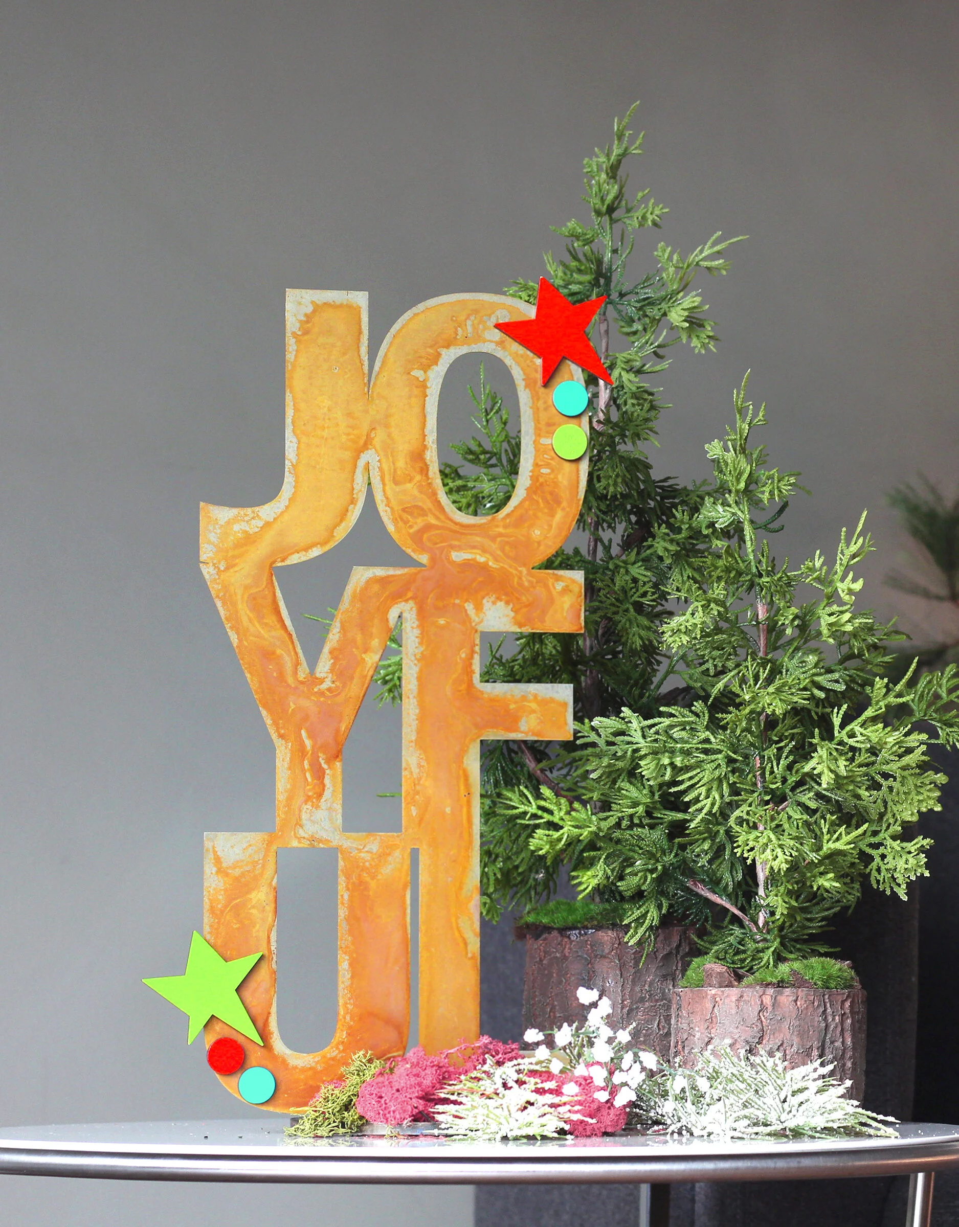 joyful-305x-vertt-.jpeg