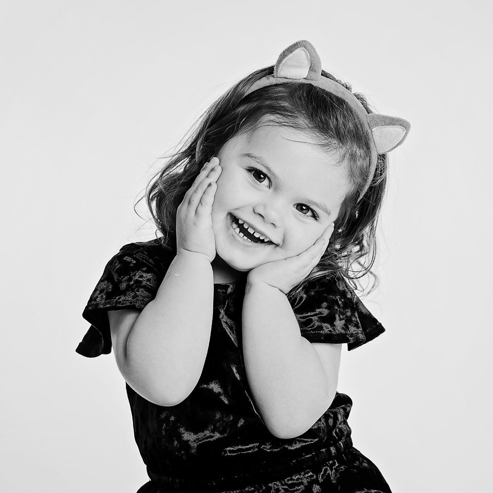 img-140bw 2.jpg (Copy)