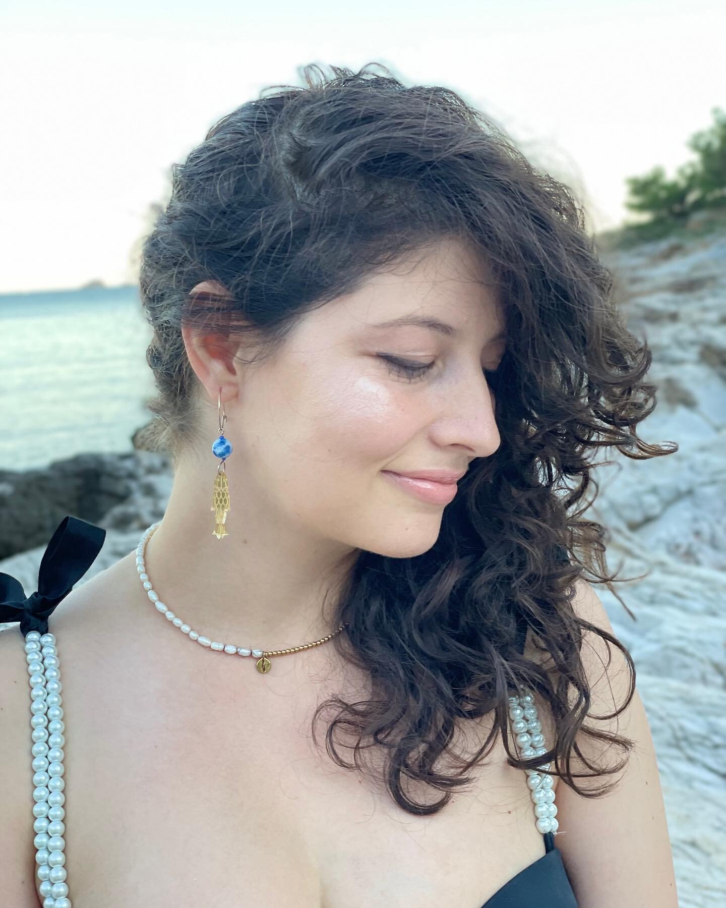 For the love of Sea.

I am a dreamer, a Pisces. I am also geniunely astonished by the magic of Greek mythology ever since I have first read about it. If I were part of this magical world I would most certainely be a daughter of Posseidon.

#sealover 
