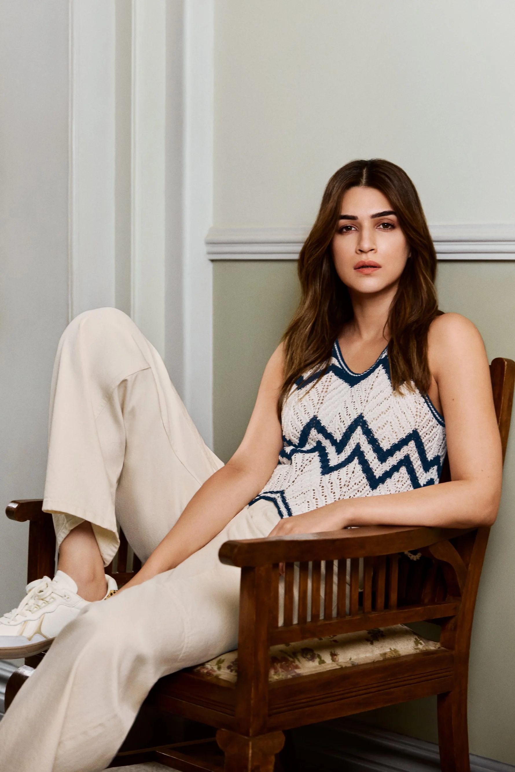 PJL_SS25_SPRING_shot-17_2516_CROP_72DPI.jpg