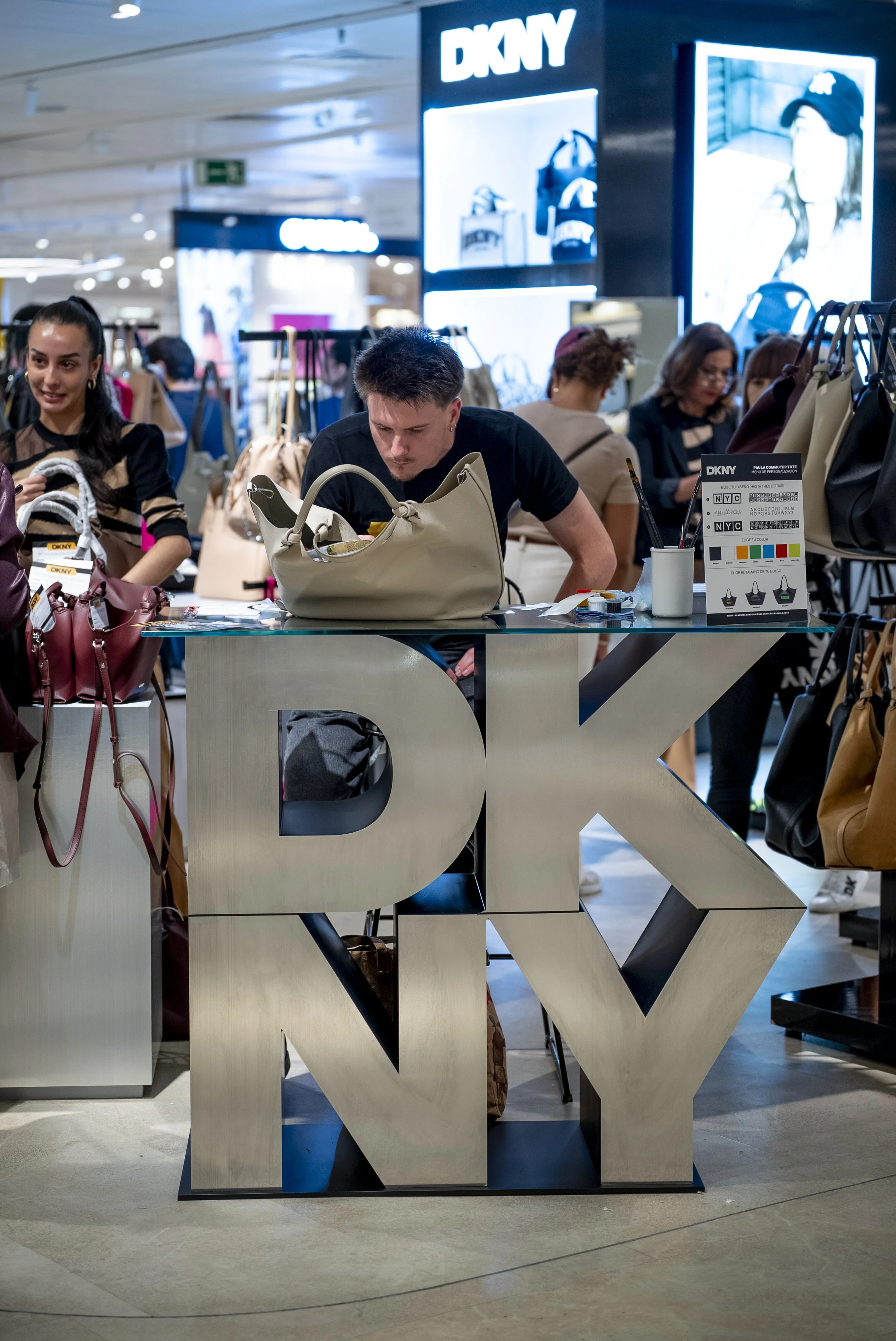 DKNY_Madrid_Oct2nd_0101.jpg
