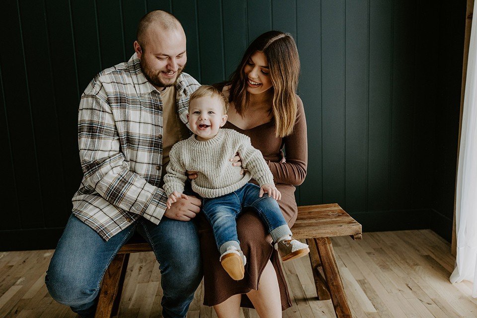Guess what? Behind that perfect family photo is a story peppered with giggles, goofy faces, and maybe a little chaos. ⁠
⁠
It's those inside jokes no one else gets, the laughter that echoes, and that unmistakable bond of love that we're all about capt