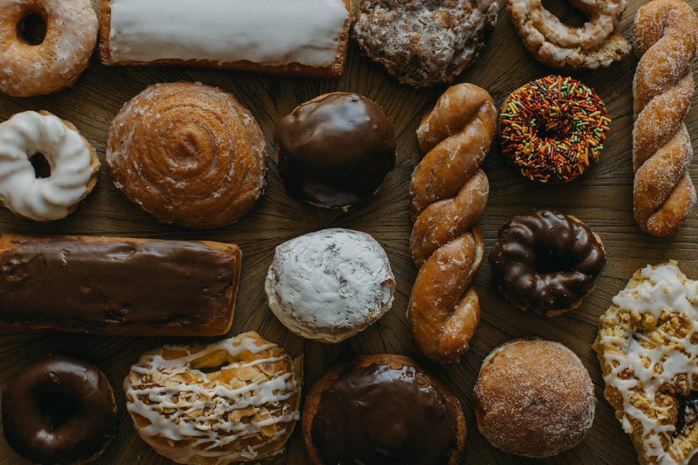 🍰🍫🍪 Happy National Dessert Day!⁠
We believe in dessert before dinner &mdash; especially when it&rsquo;s shared with the people you love most. 💛⁠
We had so much fun capturing these gorgeous sweets from Orland Park Bakery &mdash; each one almost to
