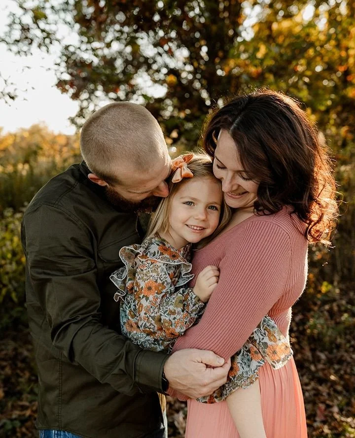If you&rsquo;re reading this, it&rsquo;s your sign: STOP procrastinating. Fall photos are going fast and you&rsquo;ll cry when you see everyone else posting theirs. 🫠