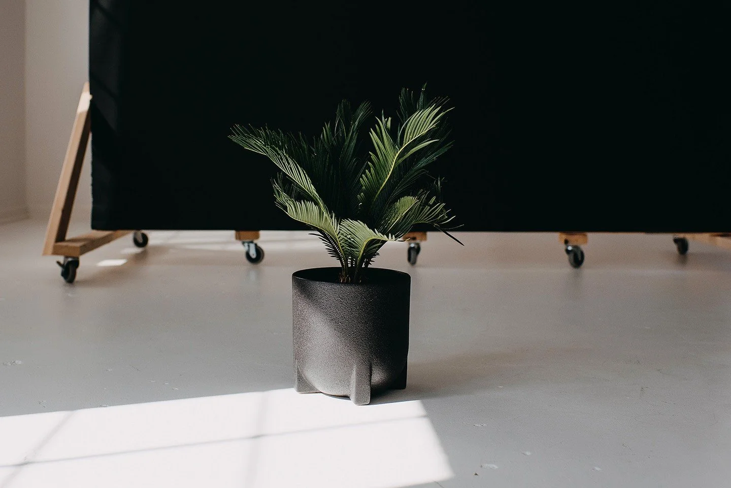 Our studio is built for real life &mdash; diaper bags, coffee cups, baby giggles, and all.⁠
It&rsquo;s not about perfection; it&rsquo;s about presence.⁠
Because sometimes the most beautiful photos happen in the middle of the mess. 🤍