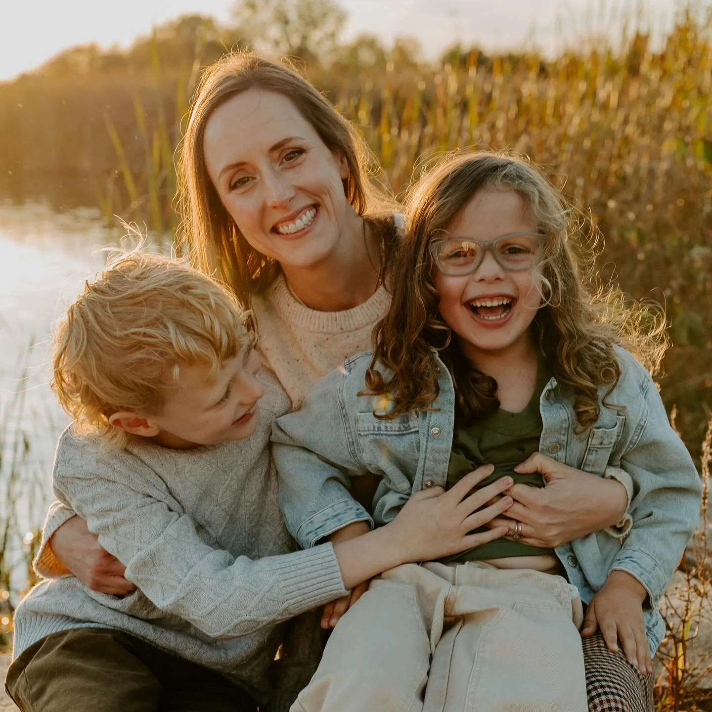 Fall photos have come to an end and we are gearing up for Christmas minis for the month of November. This time of year is always fast paced and stressful but when we are done, we know we accomplished so much and made lasting memories for hundreds of 