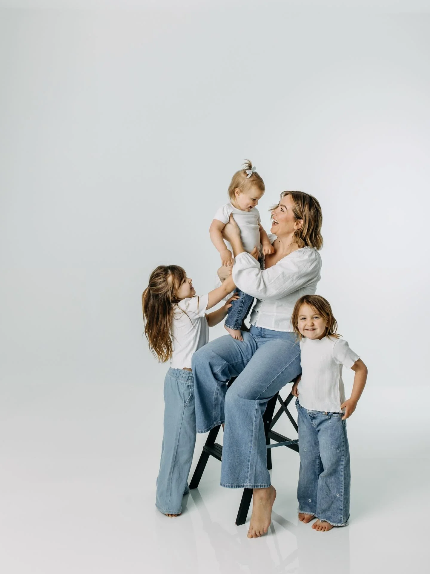 Motherhood, in all its beautiful chaos 🤍
Barefoot snuggles, tiny hands, and the kind of love that never sits still.

Our motherhood sessions are made to capture this&mdash;the in-between, the laughter, the way they reach for you. Booking is open! Li