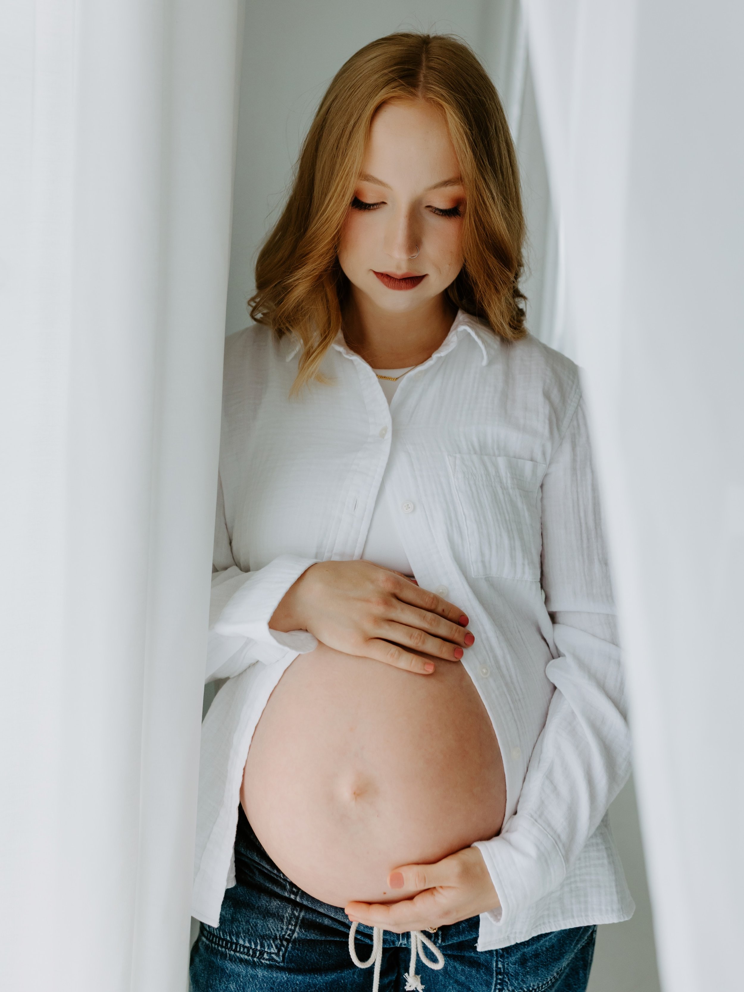 Beautiful glowing momma 🖤