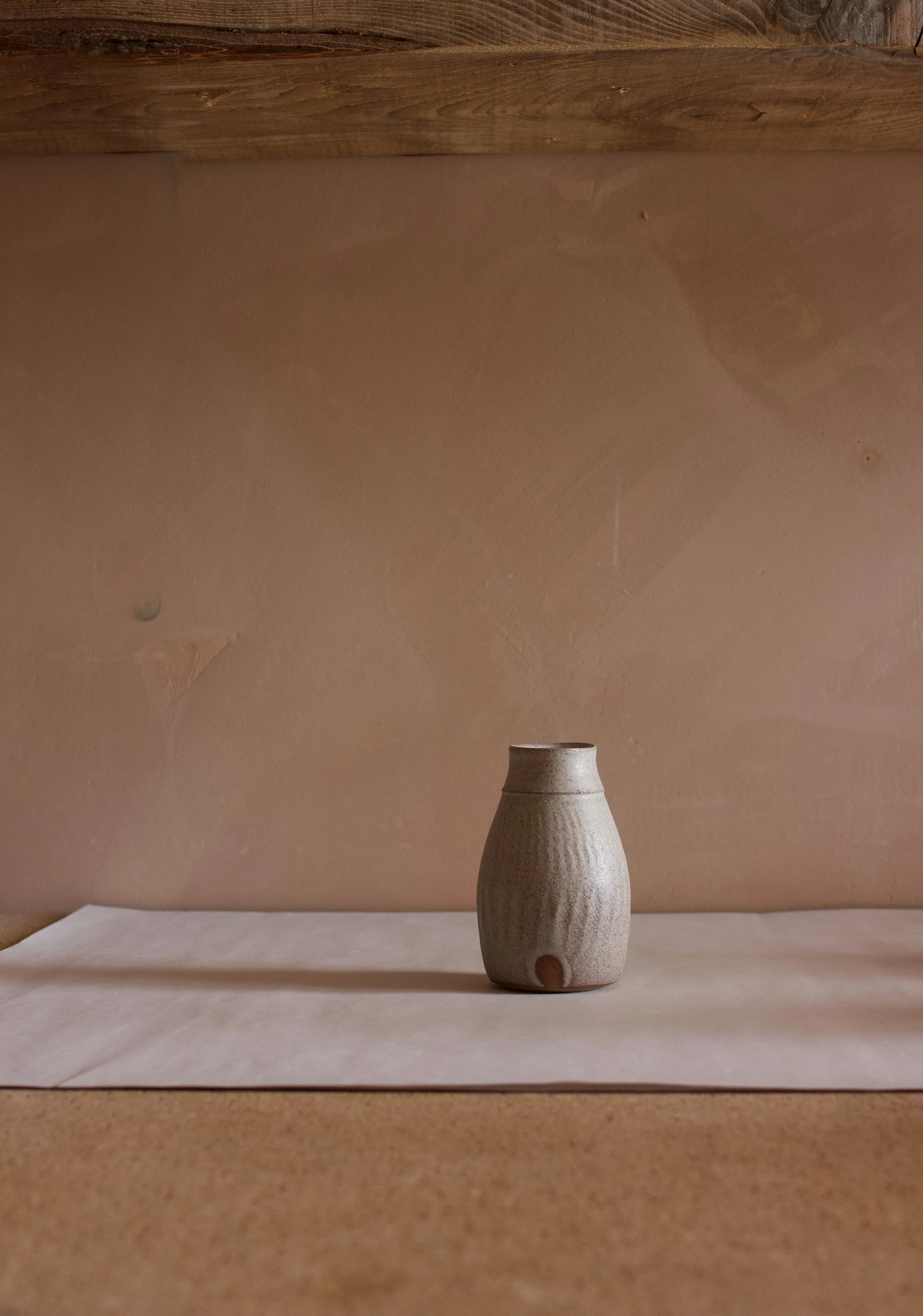 Bud vase - Dolomite