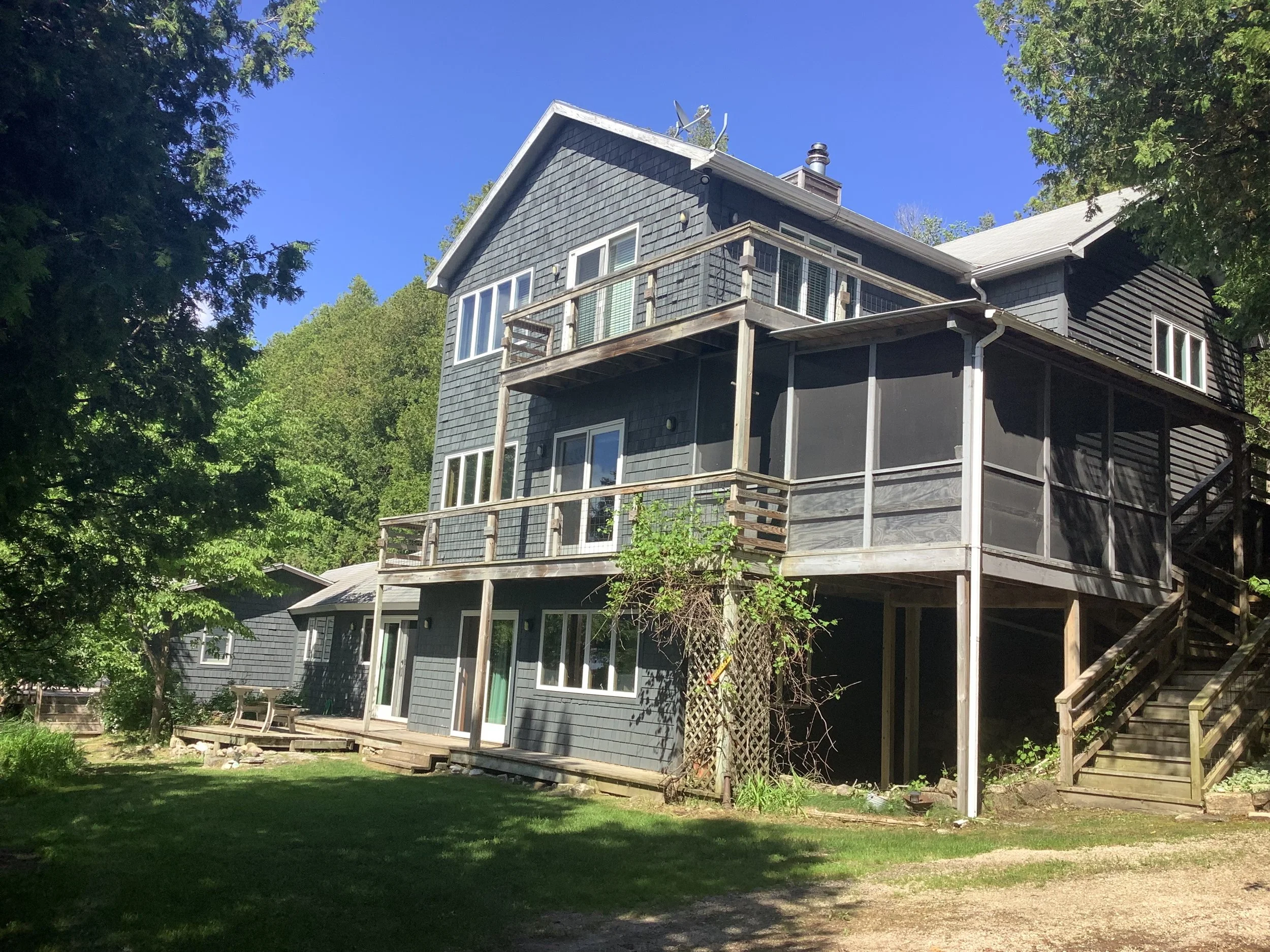 (#1282) - $2,510,000 | 1821 Bay Farm Ln 