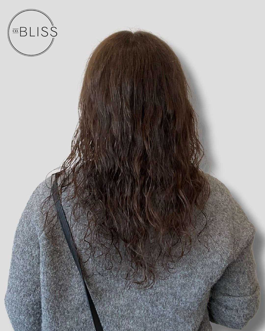 🌀💇&zwj;♀️ Embracing Natural Curls ✨💖

Melanie loves crafting a haircut that enhances and celebrates your natural curls! 

Say hello to effortless beauty and bounce. 

Ready to let your curls shine? Call us at 331-472-4747 or book online to schedul