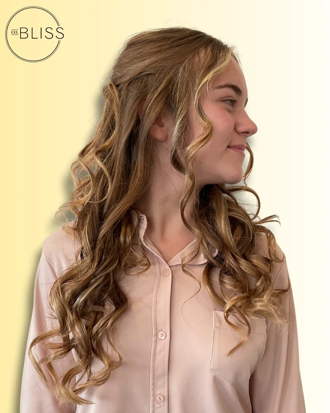 We had so much fun this Homecoming season creating styles that last on the dance floor ππΊπͺ©
This special look was done by Melanie π€©
Call us at 331-472-4747 to book your next special style or book online π―‍βοΈ
 #napervilleillinois #napervill