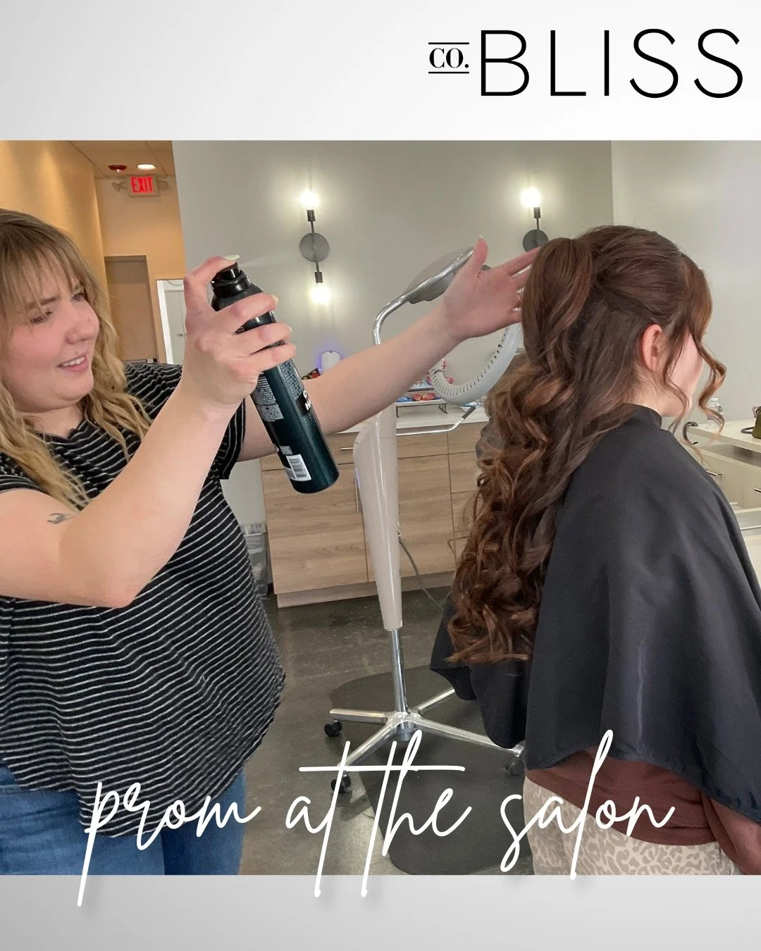 💃 Another prom style by Melanie🪩

Special events are so fun, but the day is often busy/ stressful. Don't worry about your look, and let us do your hair for you!

Call 331-472-4747 to book your special hair 💇&zwj;♀️

 #napervillehairstylist #naperv
