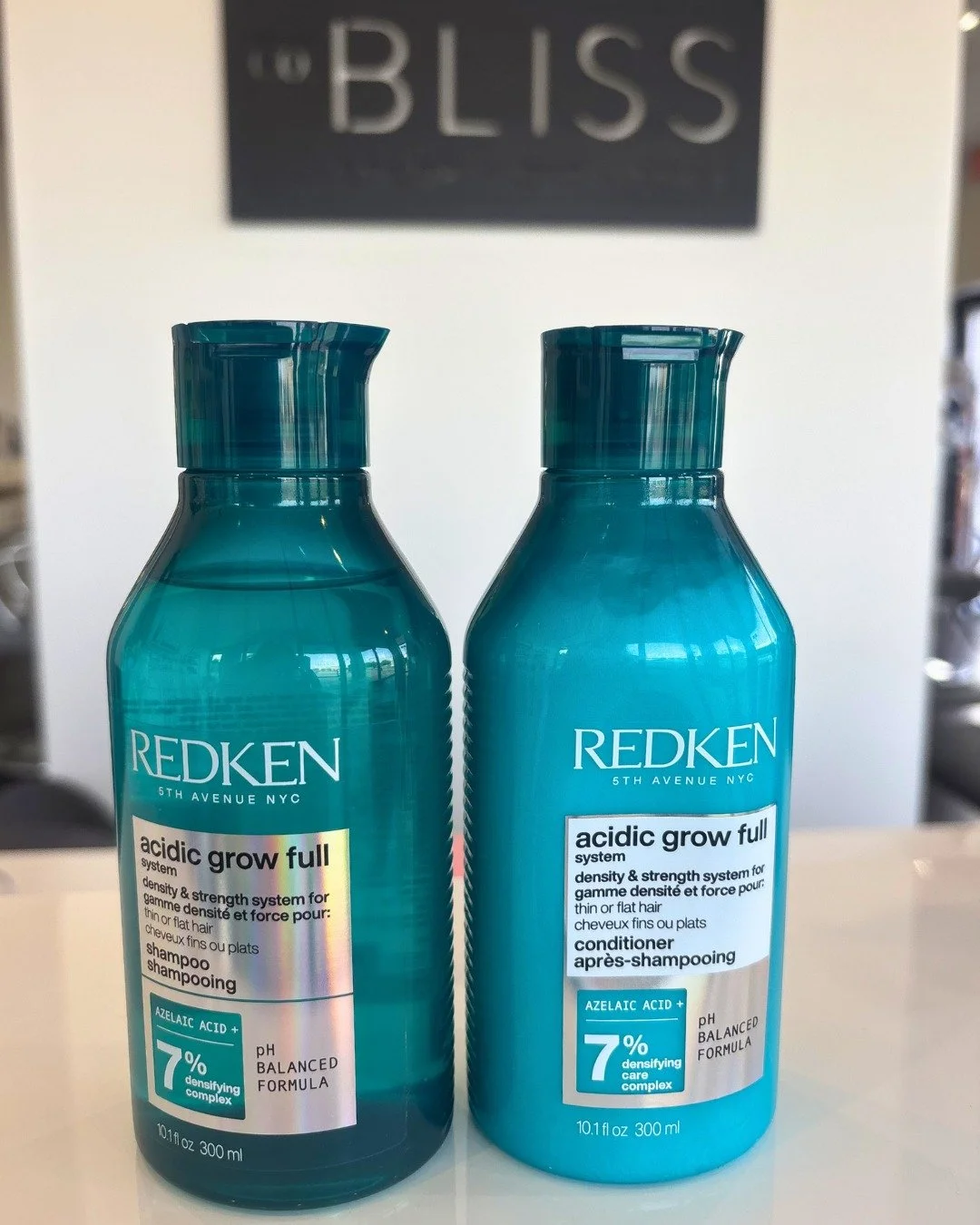Get your Redken Acidic Grow Full products at Co Bliss

This new line from Redken is best for:
💇&zwj;♀️ Thin, flat hair
💇&zwj;♀️ Hair prone to hair fall and breakage from brushing

Benefits include:
💇&zwj;♀️ Instantly fuller, thicker-looking hair
?