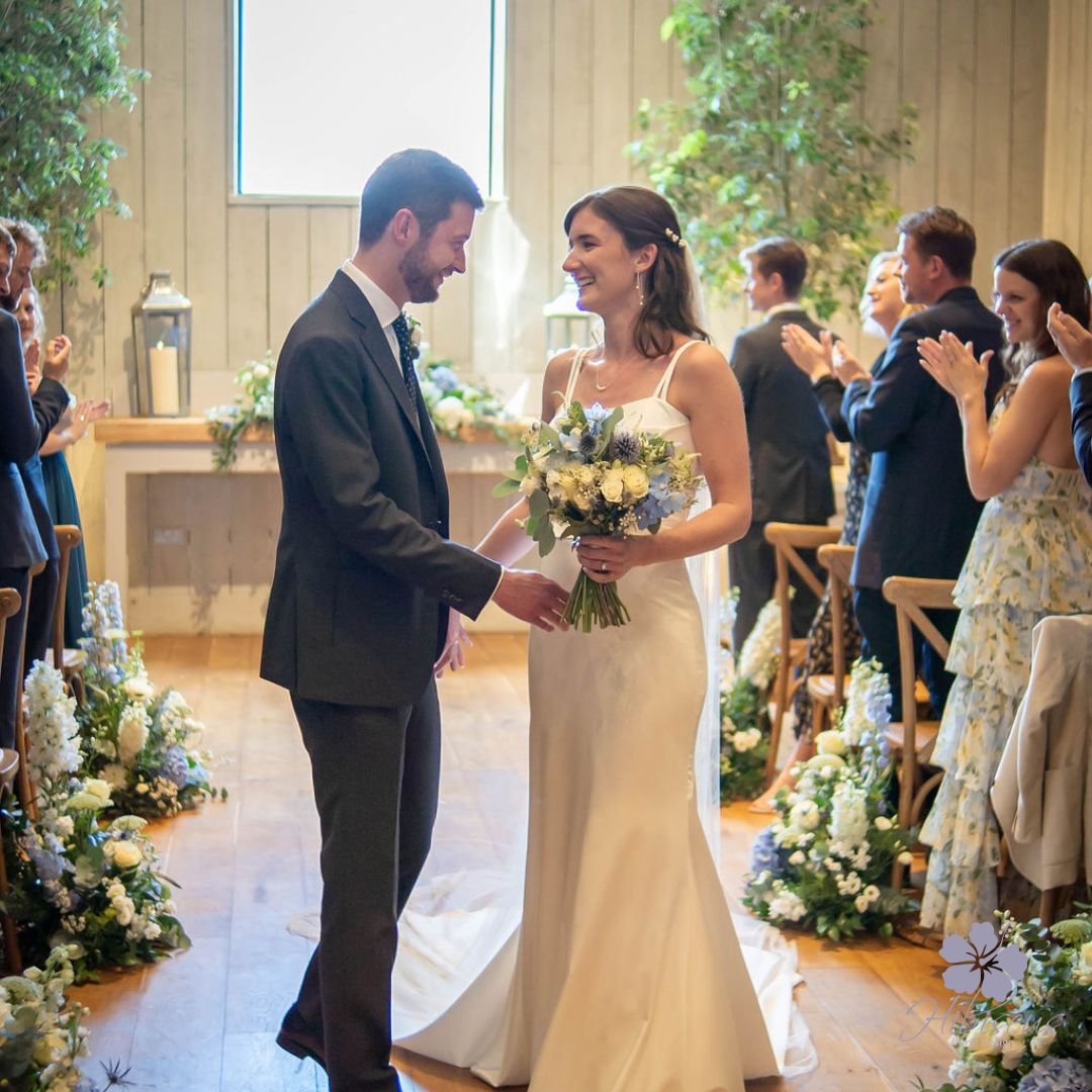 A dreamy summer wedding at Primrose Hill Farm is new on our blog! 

Amidst the rustic beauty of Oxfordshire's countryside, Primrose Hill Farm beckons couples seeking a wedding venue that exudes quintessential English charm. Its blend of historic thou