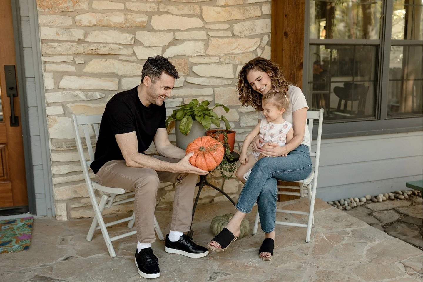 The Fall has always been my favorite time of year. I grew up on the East Coast and near the water, where falling, fiery leaves mixed with the salty spray of the sea. The first crisp air of the season always felt magical. Now in Austin, when that firs