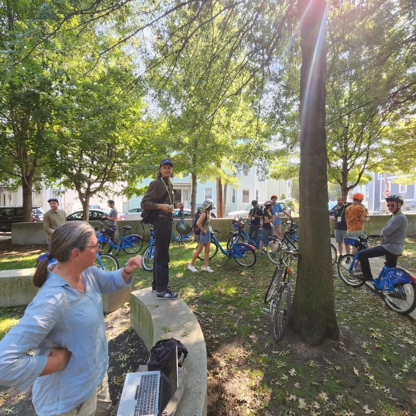 @neighborways_design had the great joy of co-hosting a tour with @somervillecity for #NACTO2022! Highlighting the city's #Neighborways network, we discussed how low-stress streets for folks walking and biking leads to connected communities, beautiful