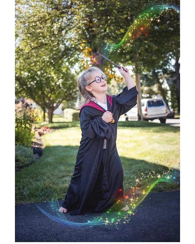 Just because you stay inside does not mean you can have a little fun. Read your favorite book or watch your favorite movie
.
.
#mischiefmanaged #harrypotter #stayhome #magic